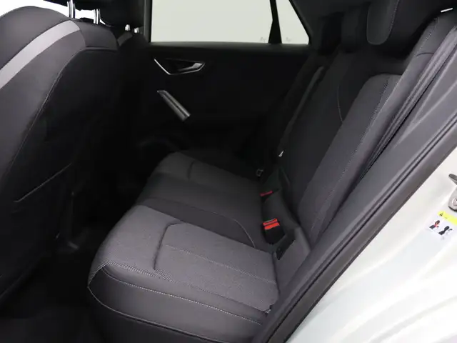 Audi Q2 view 14