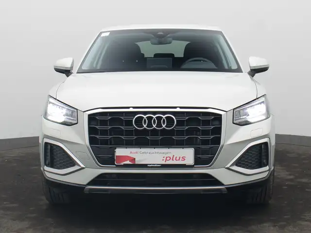 Audi Q2 view 3