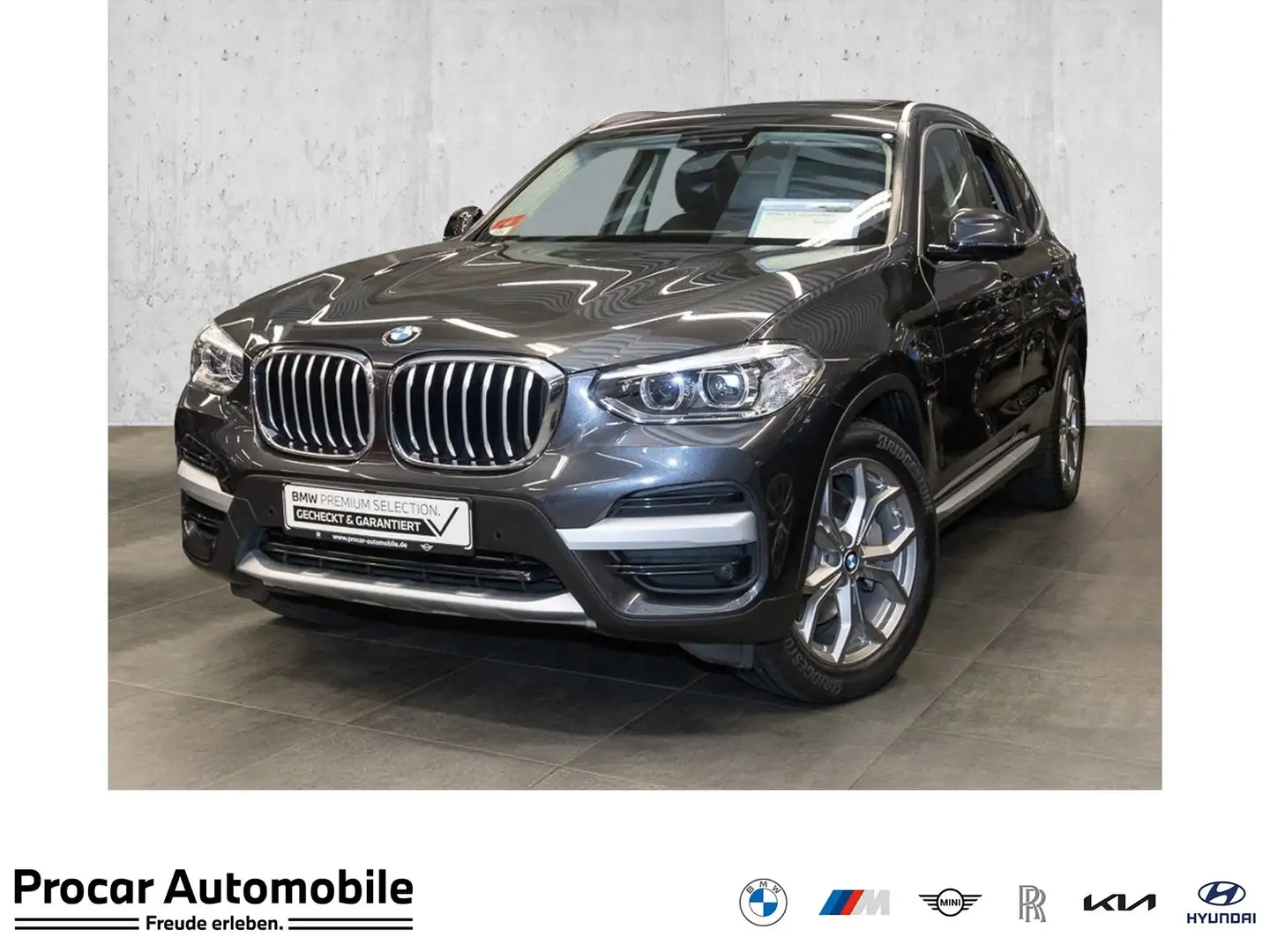 BMW X3 xDrive30e A xLine HiFi DAB LED WLAN Shz PDC Grau - 1