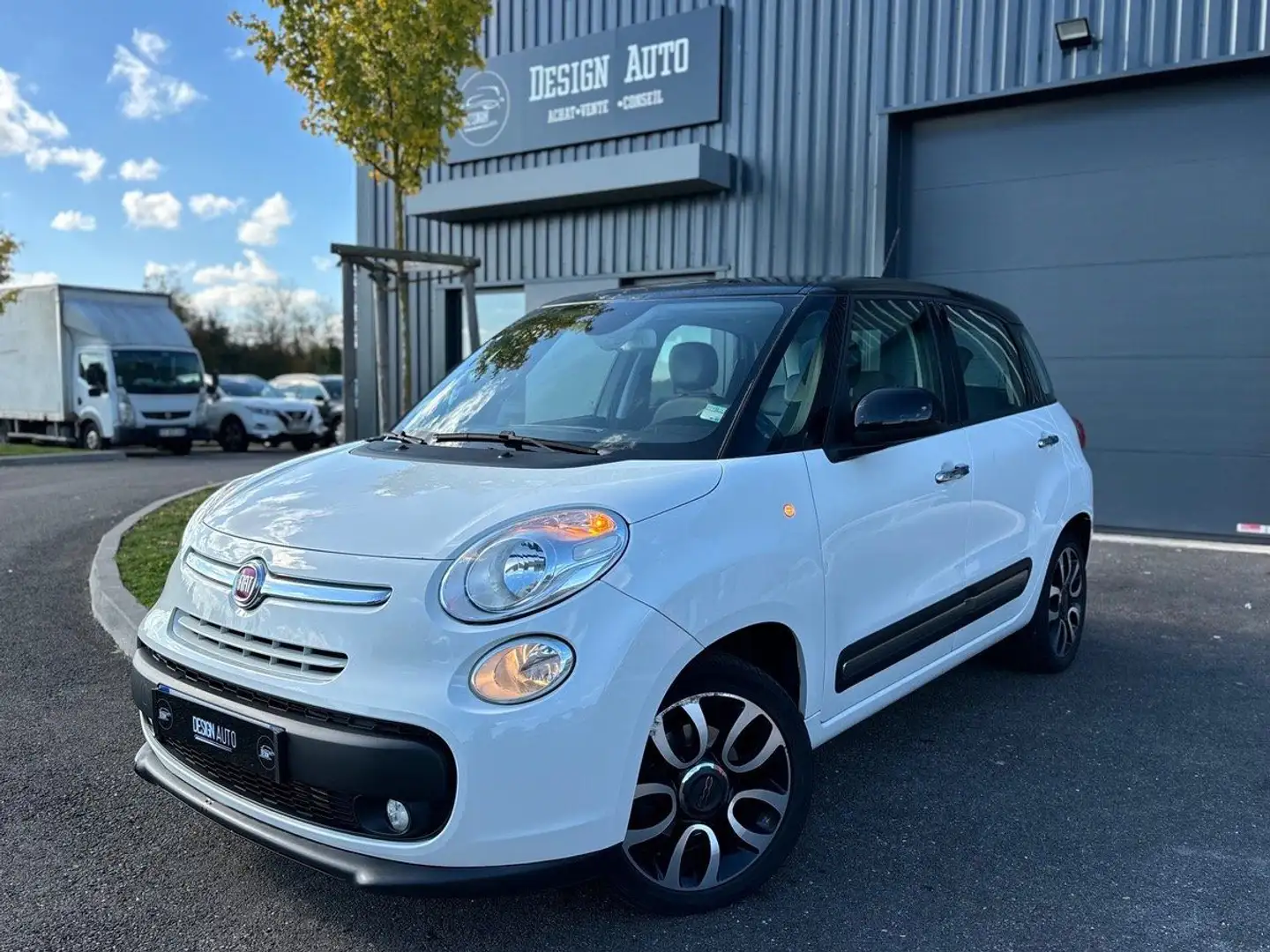 Fiat 500 L 1.6 MULTIJET 105 S/S LOUNGE - TOIT PANORAMIQUE - 1ERE MAIN CARNET D'ENTRETIEN COMPLET Blanc - 1