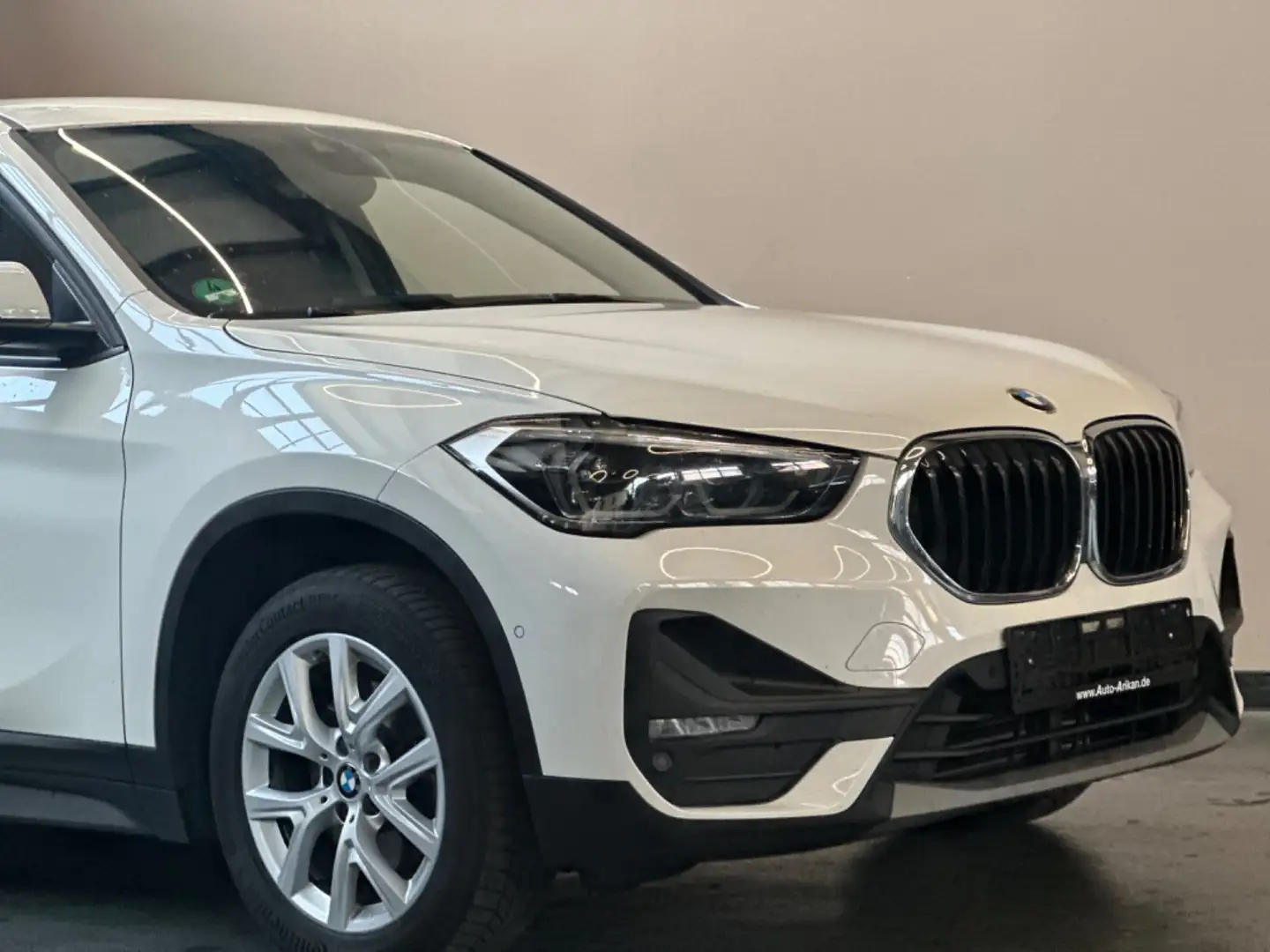 BMW X1 xDrive 18 d LED/Grosses NAVI/ Head/Up Displa Bianco - 2