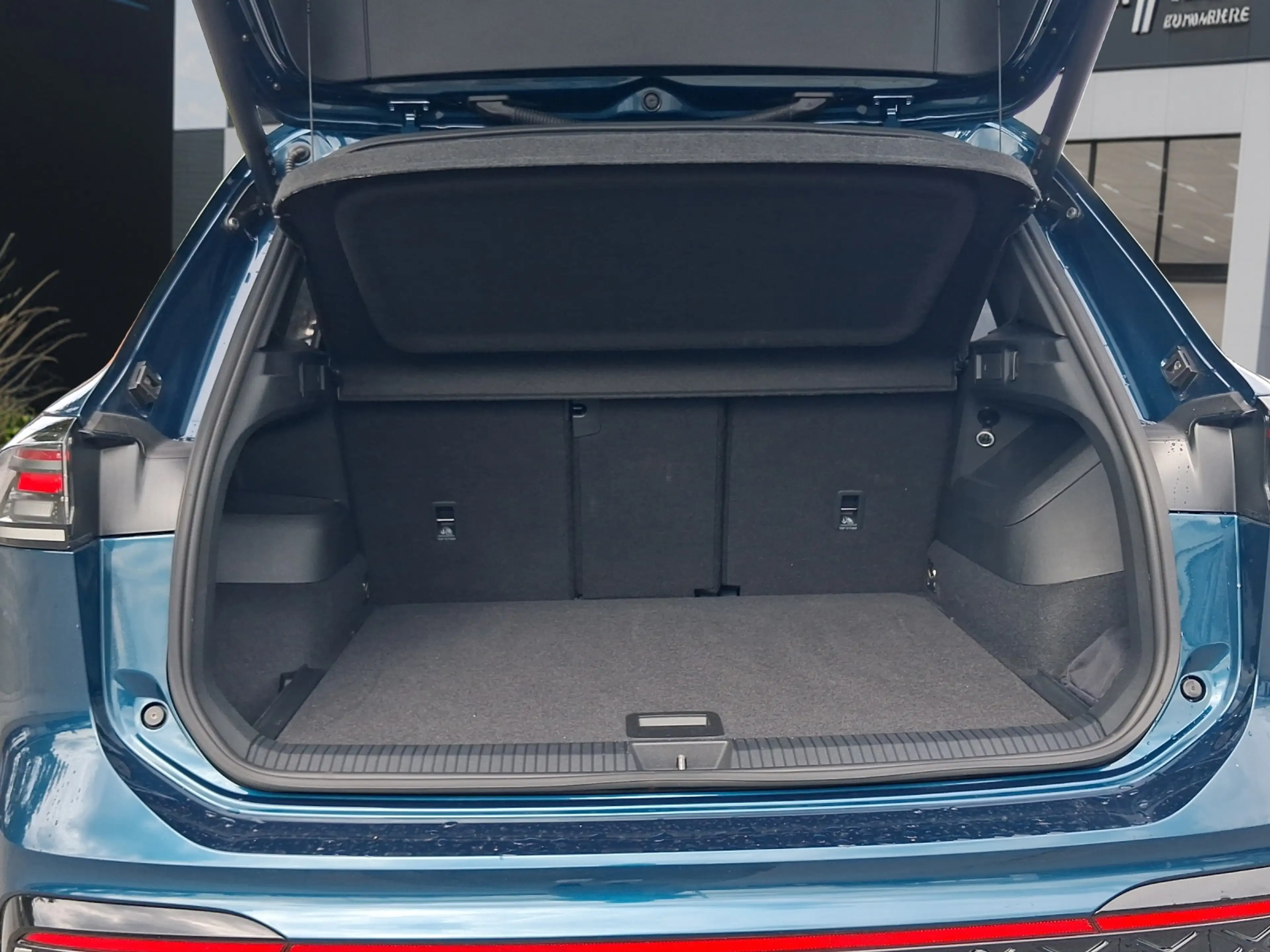 Volkswagen Tiguan HUD 360 Kamera AHK 2.0 TSI 195 kW 4Motion R-Line — photo 14