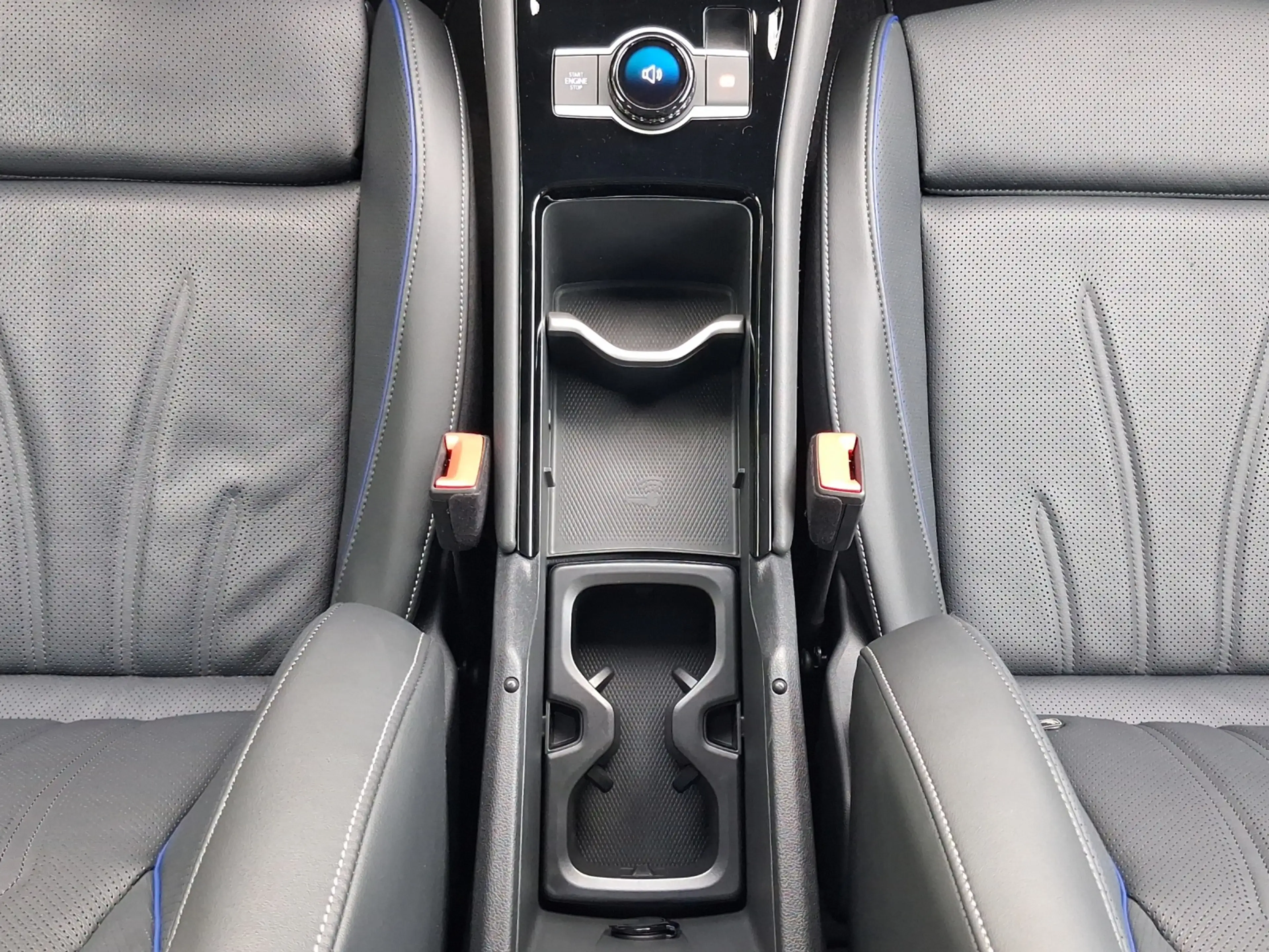 Volkswagen Tiguan HUD 360 Kamera AHK 2.0 TSI 195 kW 4Motion R-Line — photo 11