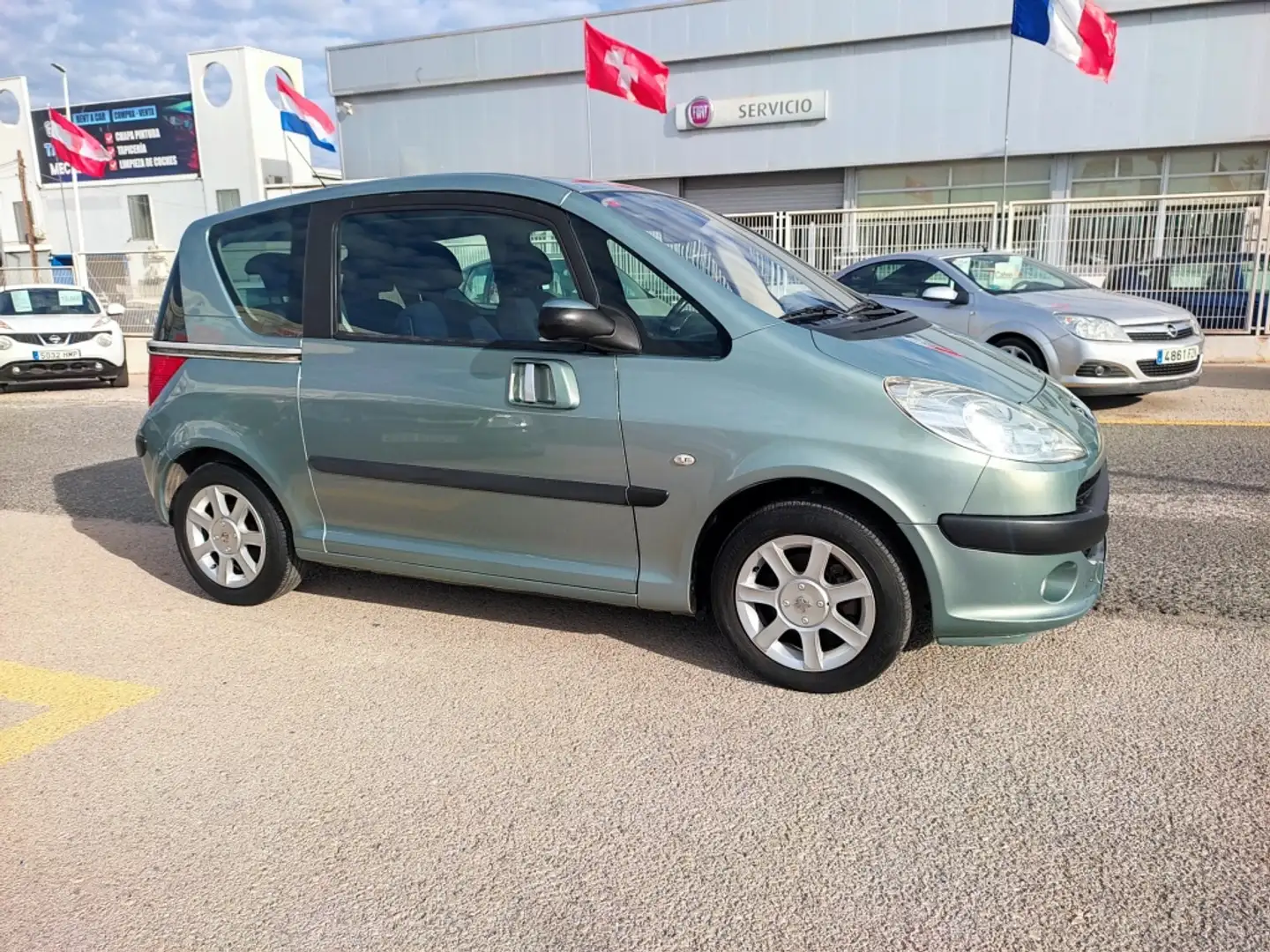 Peugeot 1007 1.6 Dolce 2 Tronic Albastru - 1
