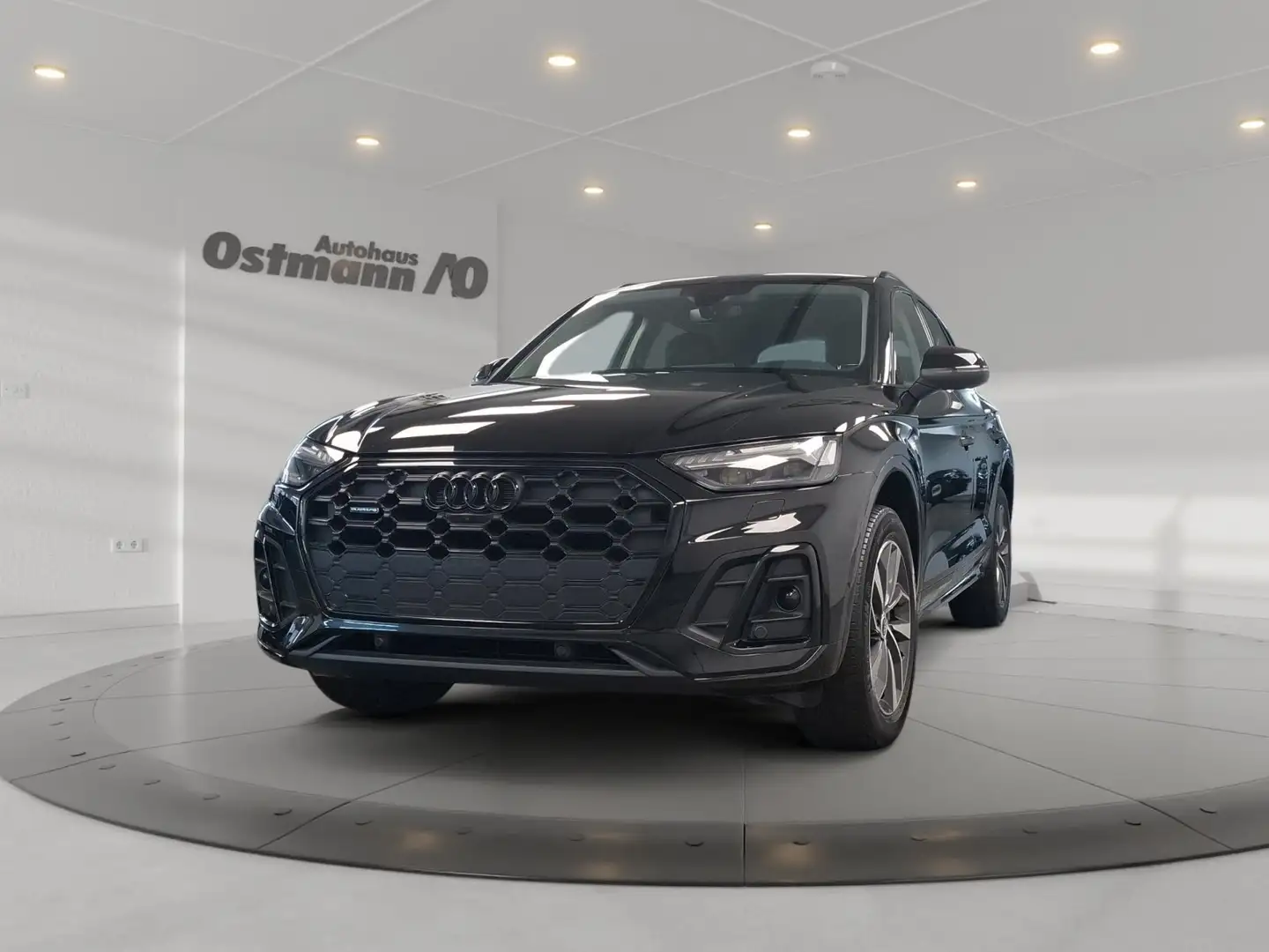 Audi Q5 40 TDI quattro S-Line AHK Matrix 19'' RFK Zwart - 1