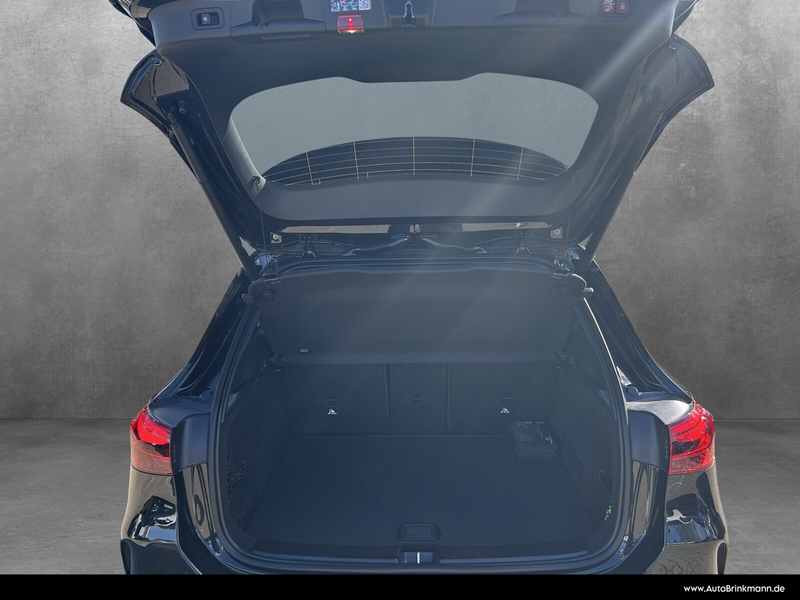 Mercedes-Benz GLA 180 GLA 180 AMG Line/Special Edition/Multibeam/AHK SHZ — photo 7