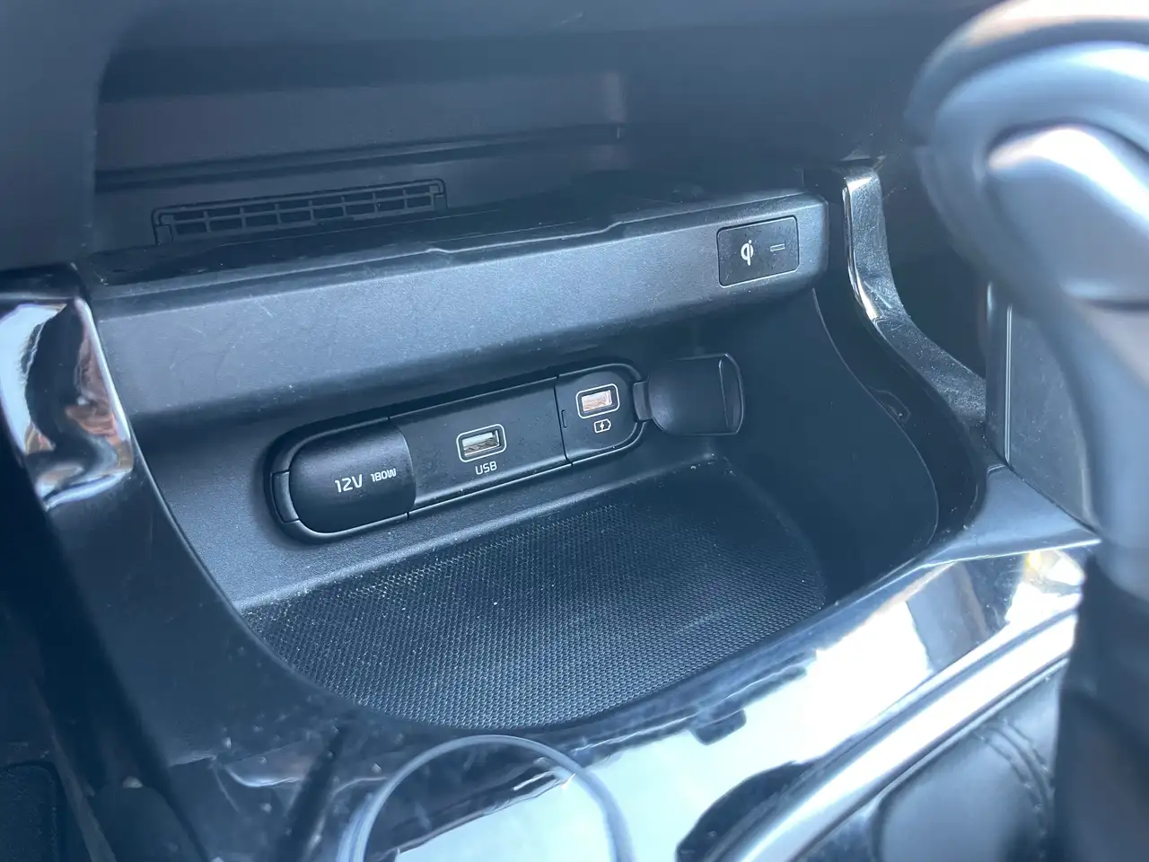 Kia Seltos снимка Kia Seltos