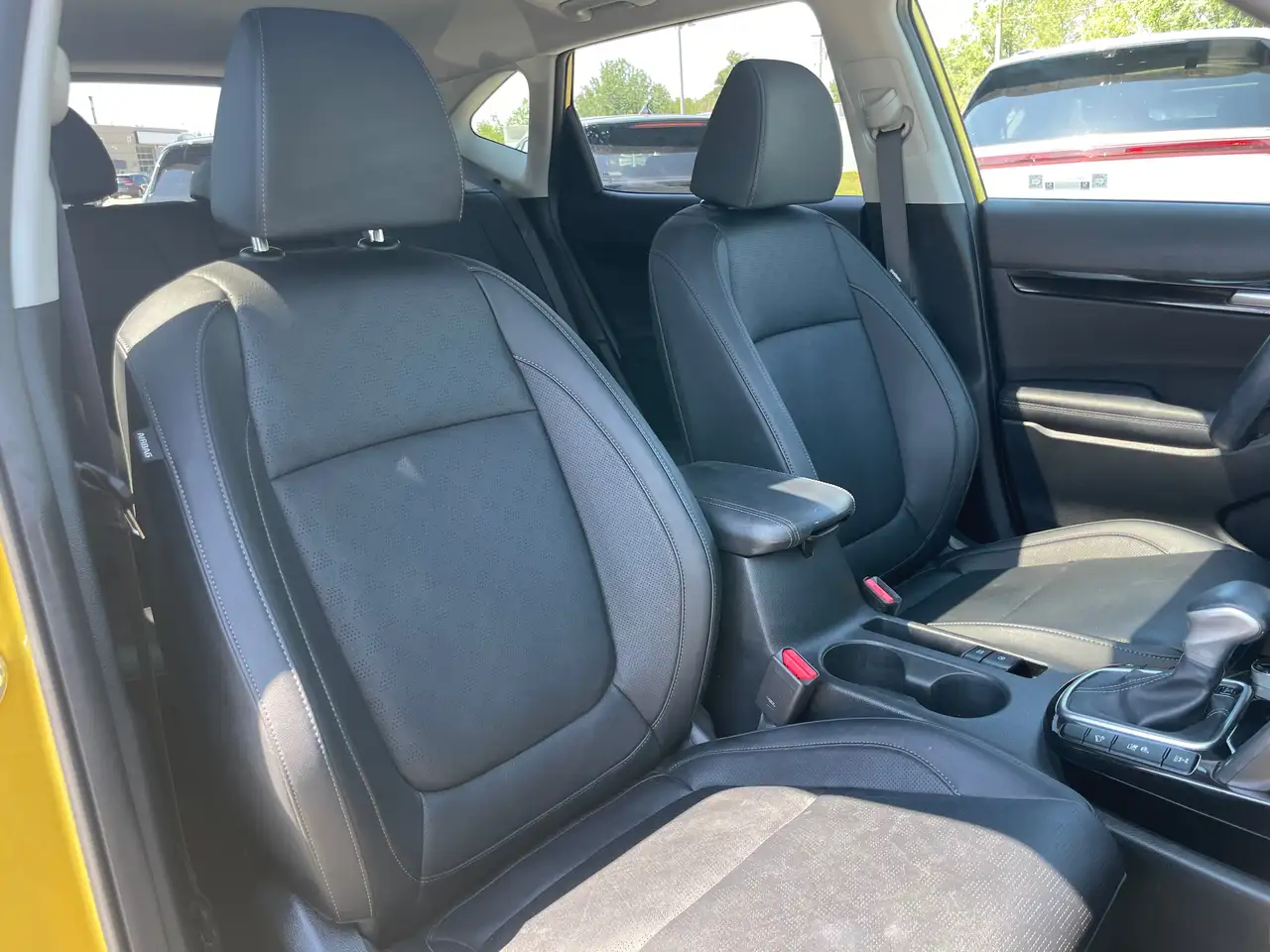 Kia Seltos снимка Kia Seltos