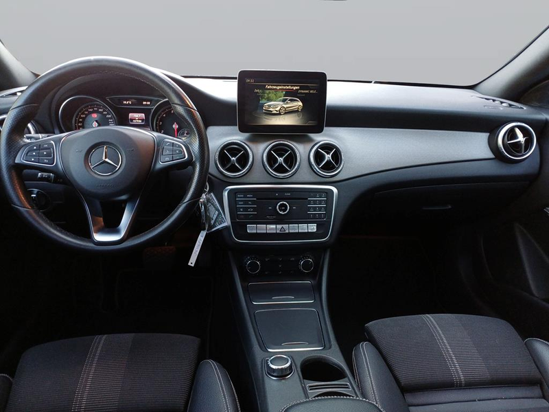 Mercedes-Benz CLA 180 CLA Shooting Brake Urban LED NAVI SOMMER WINTER — photo 9