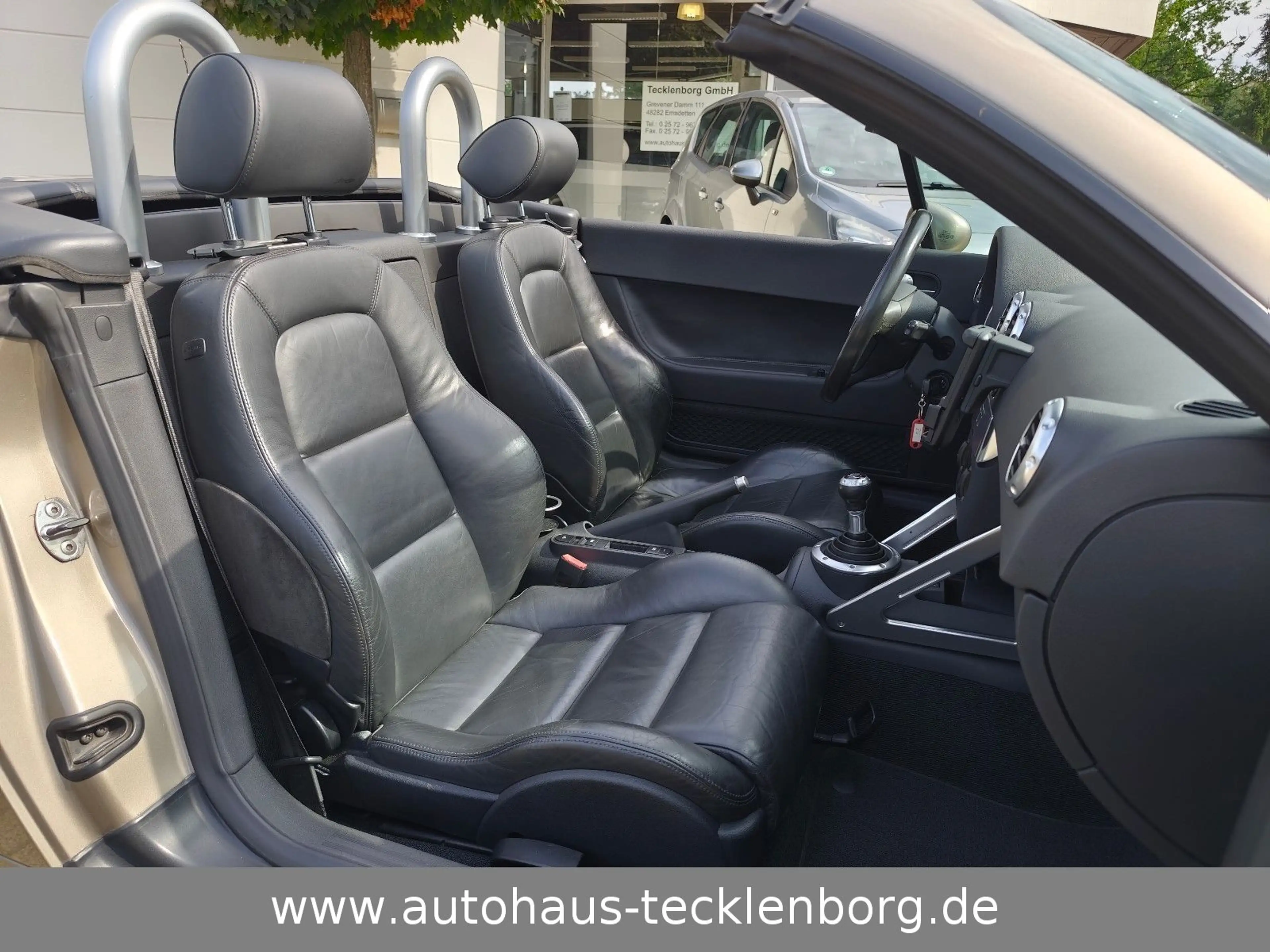 Audi TT Roadster 1.8T * Leder * Xenon * Allwetterreif — photo 15