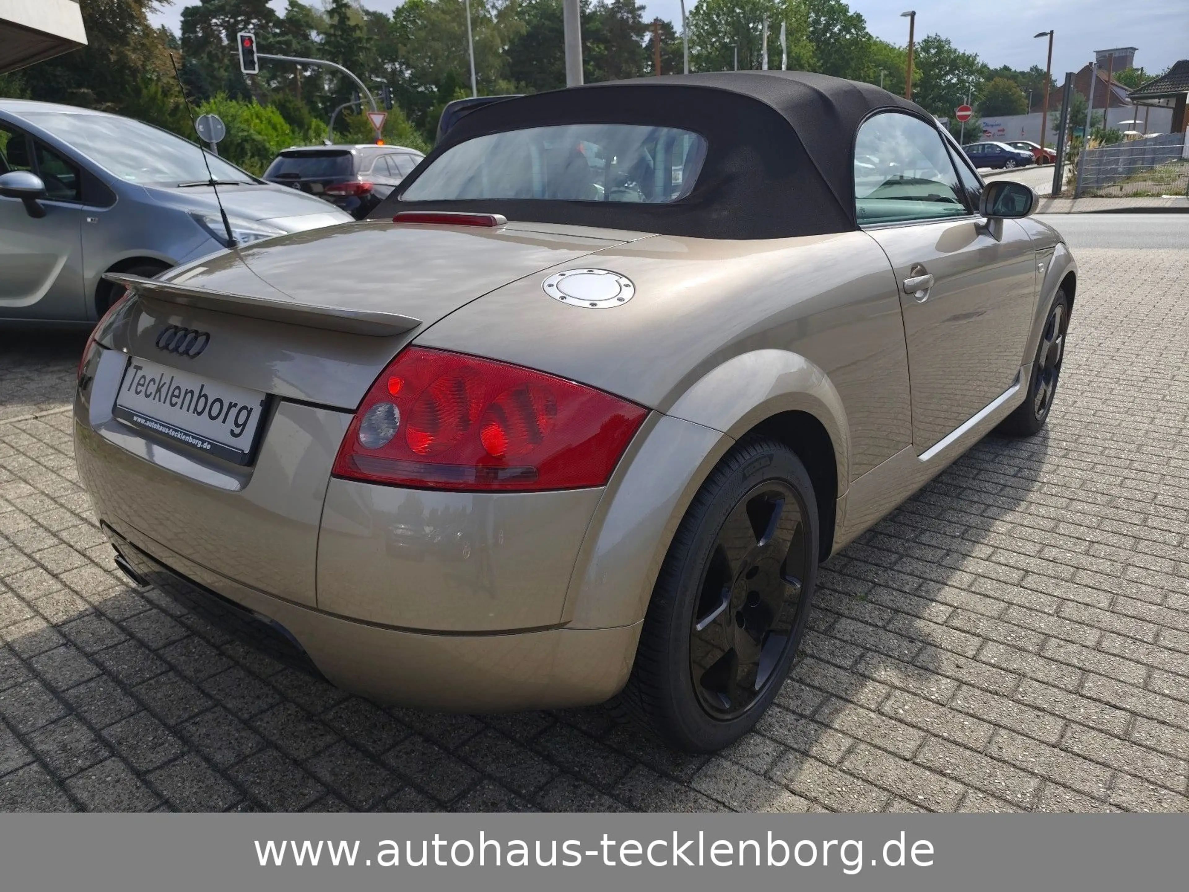 Audi TT Roadster 1.8T * Leder * Xenon * Allwetterreif — photo 3