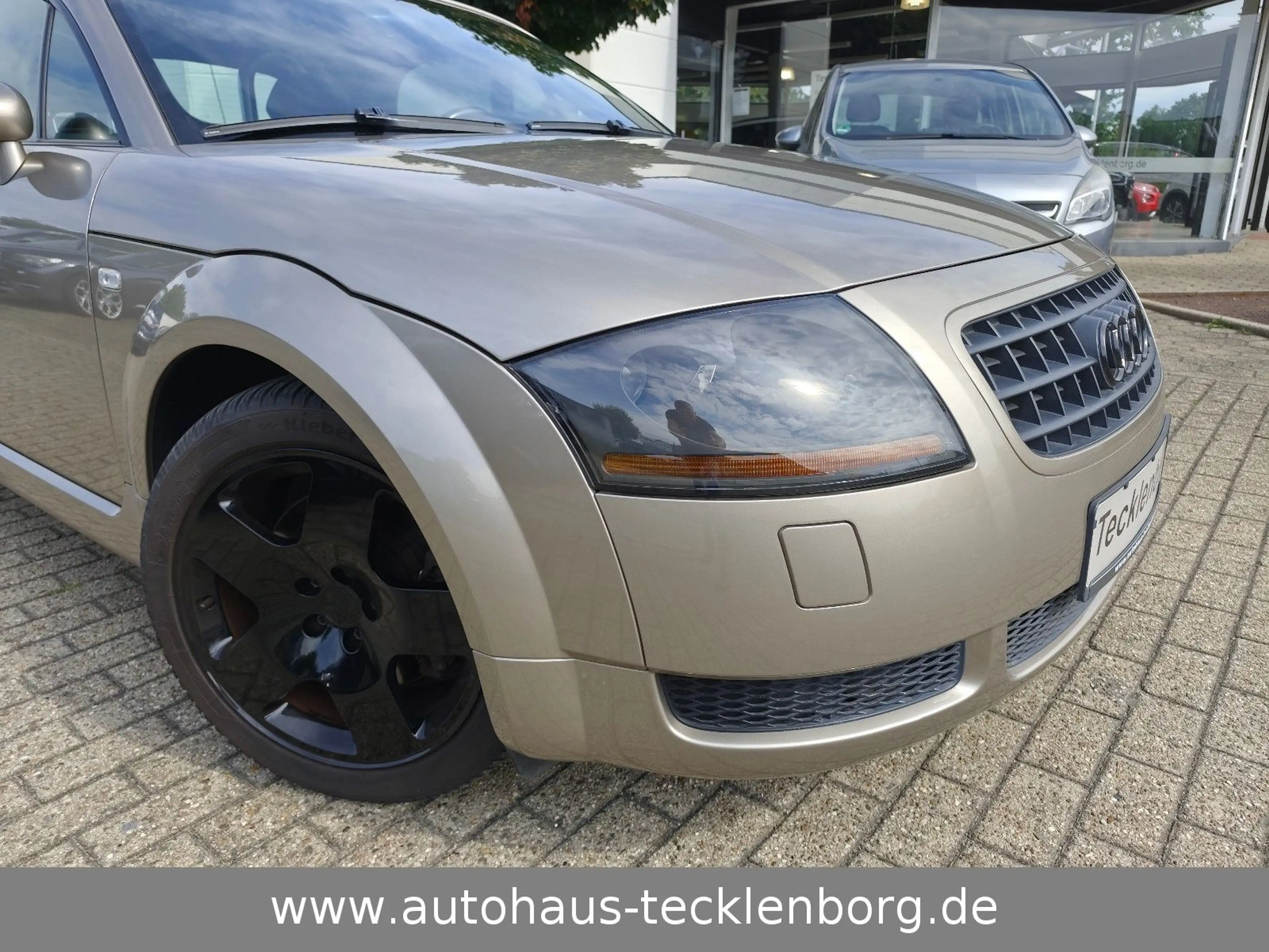 Audi TT Roadster 1.8T * Leder * Xenon * Allwetterreif — photo 10