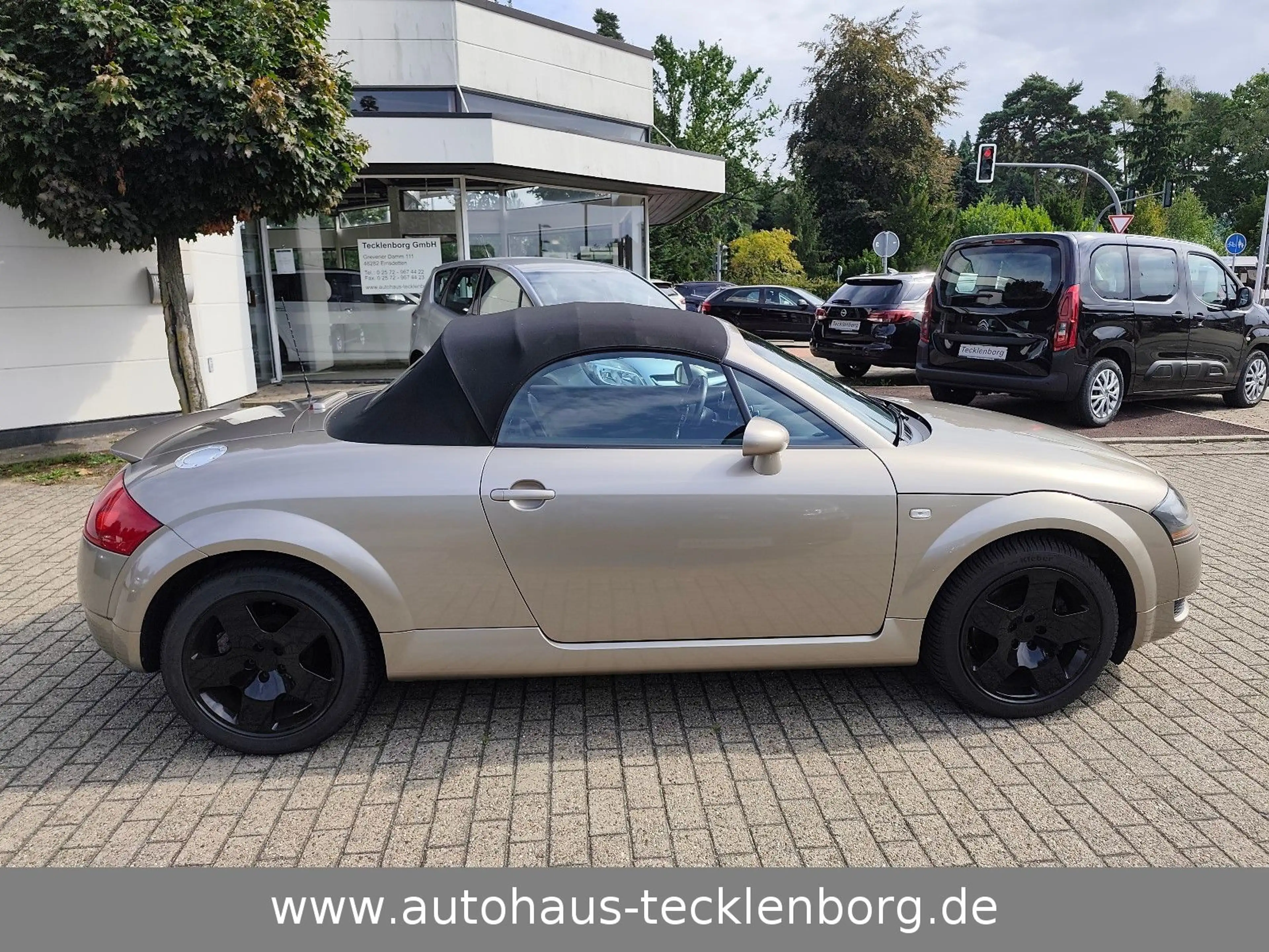 Audi TT Roadster 1.8T * Leder * Xenon * Allwetterreif — photo 6