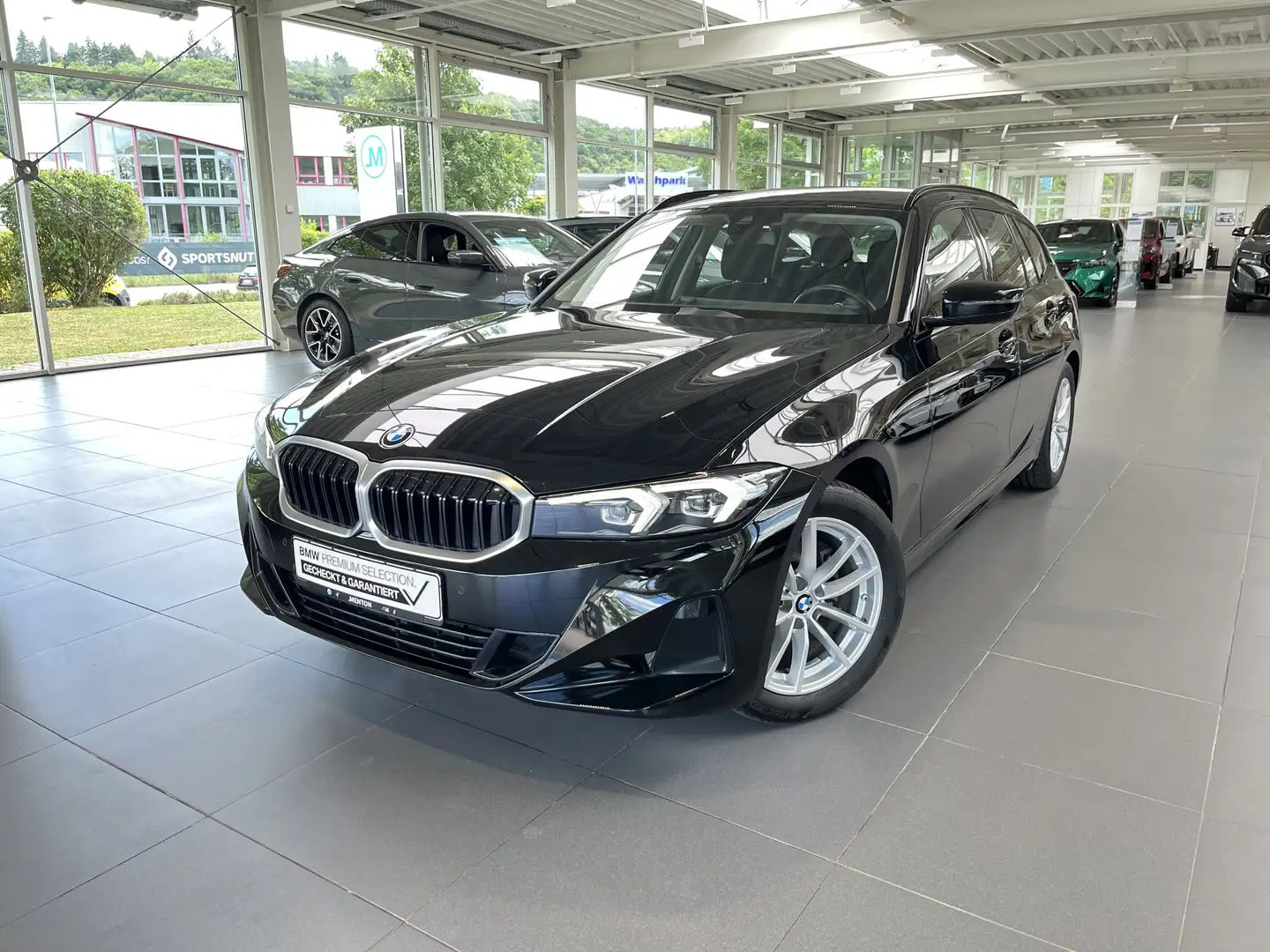 BMW 318 d Touring DAB/LED/elektr.Sitze/Klimaaut./PDC/Shz Schwarz - 2