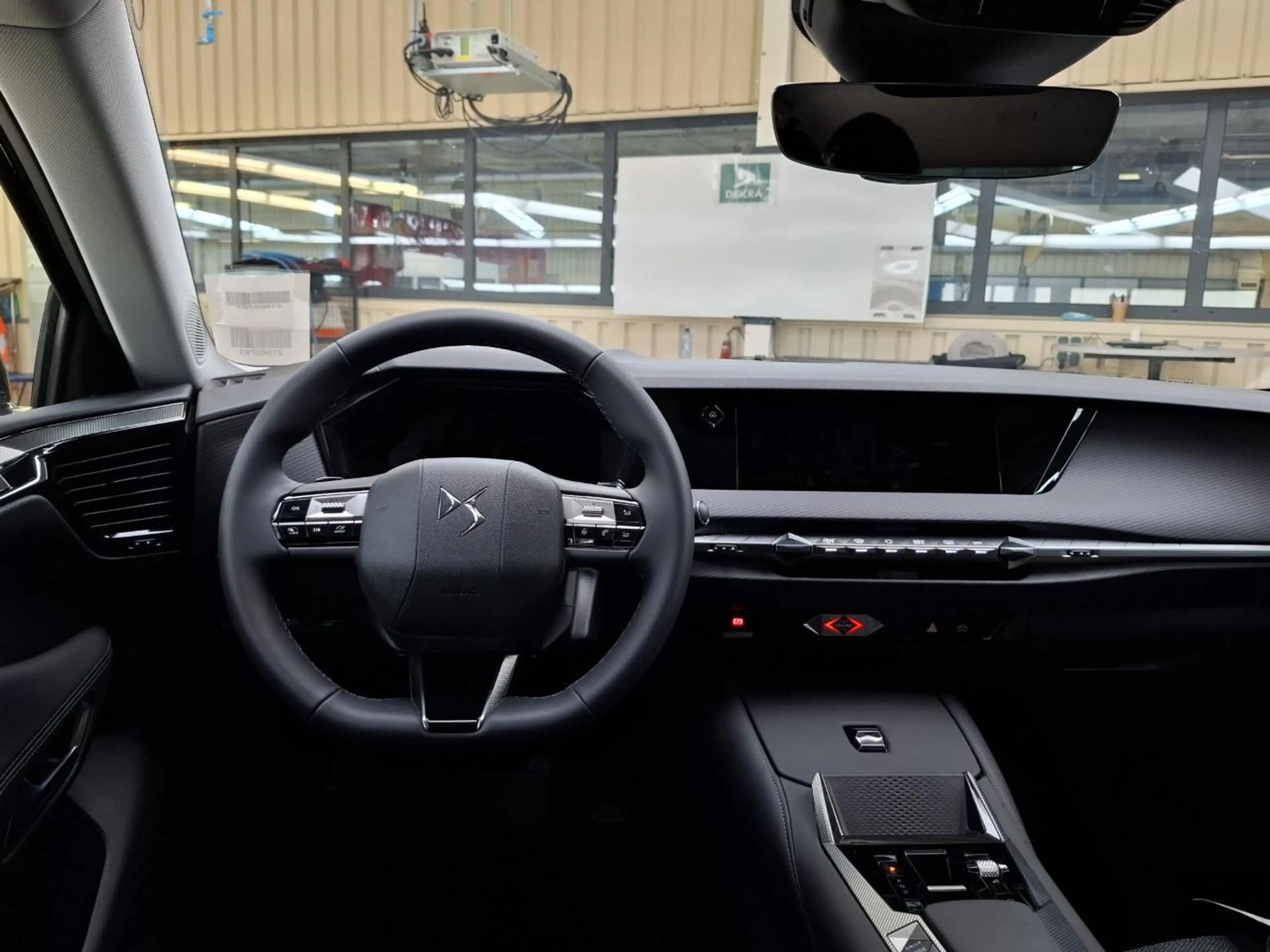 DS Automobiles DS 4 No E-Tense Pallas Comfort Tech Pack 58.3 kWh 99% S — photo 3