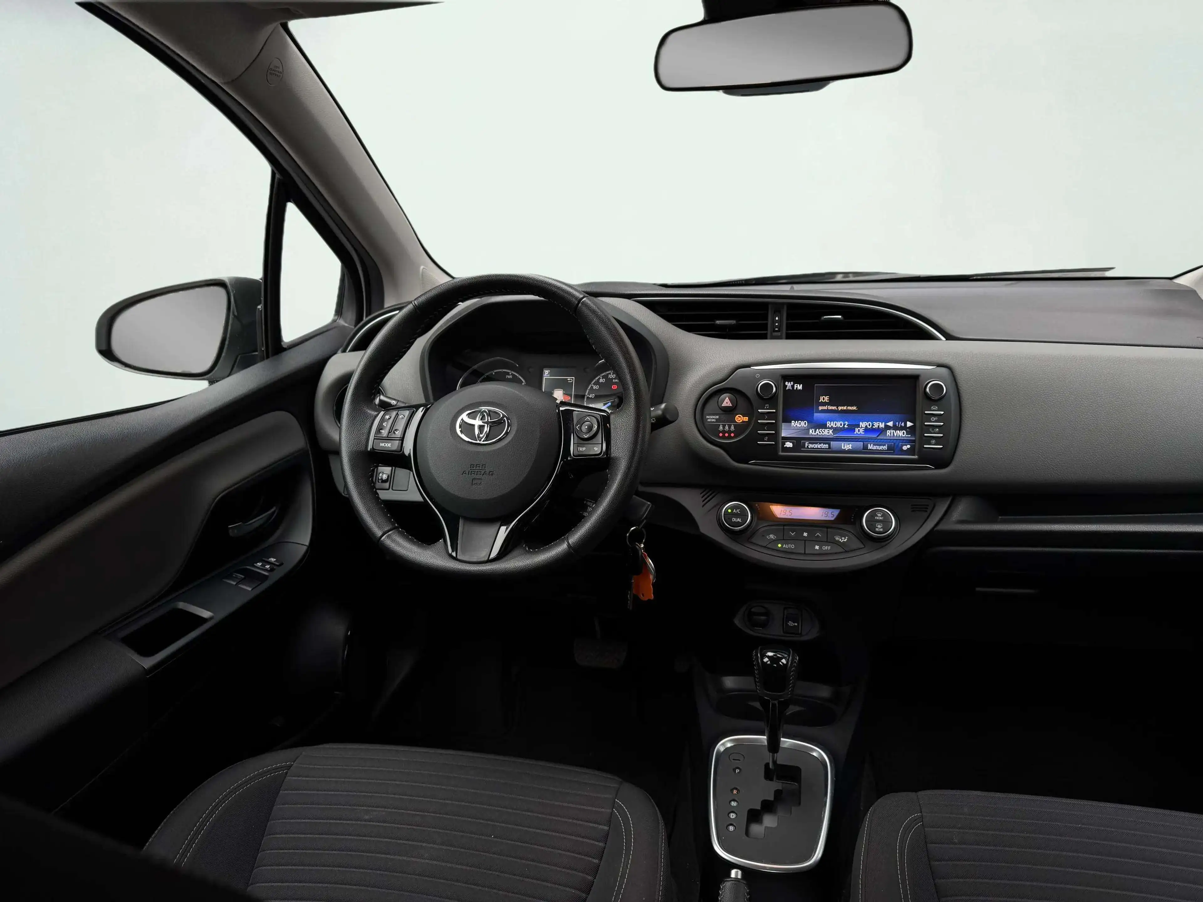 Toyota Yaris 1.5 Hybrid Active | Achteruitrijcamera | Airco (au — photo 5