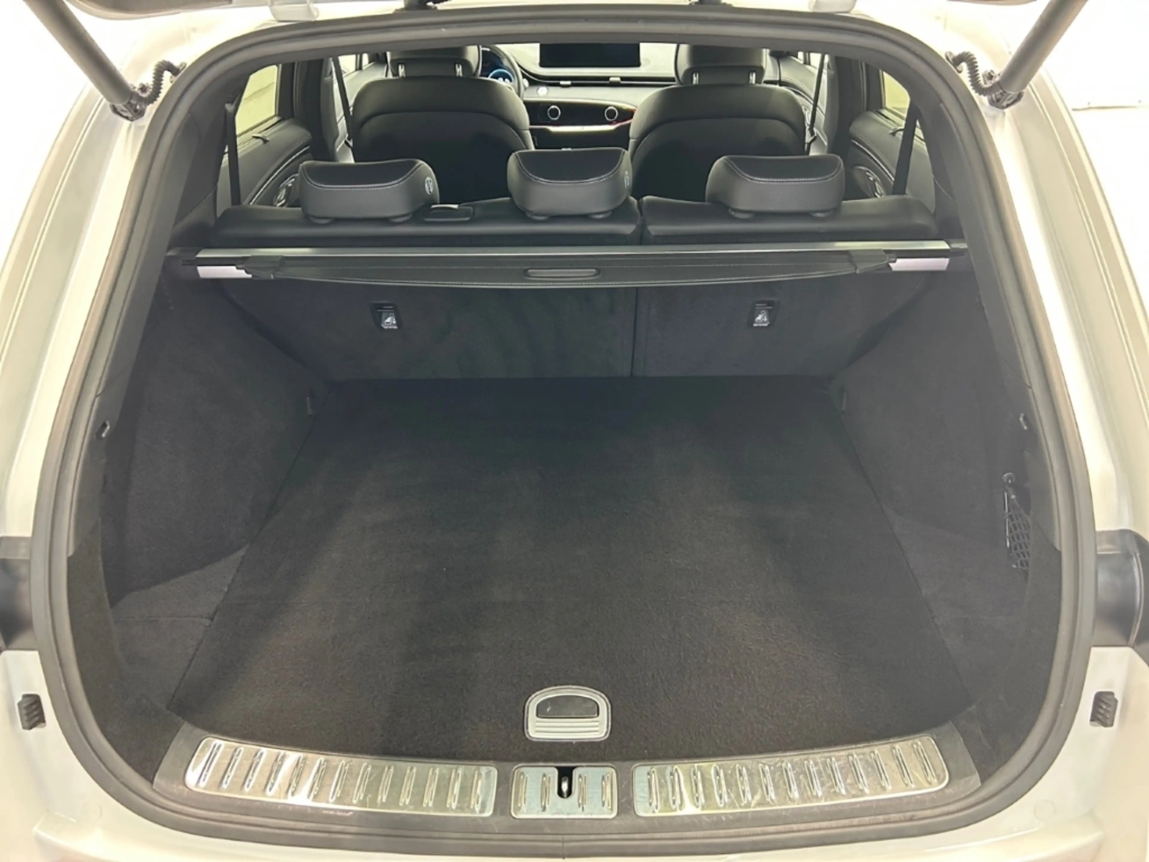Genesis GV70 Sport 4WD — photo 14