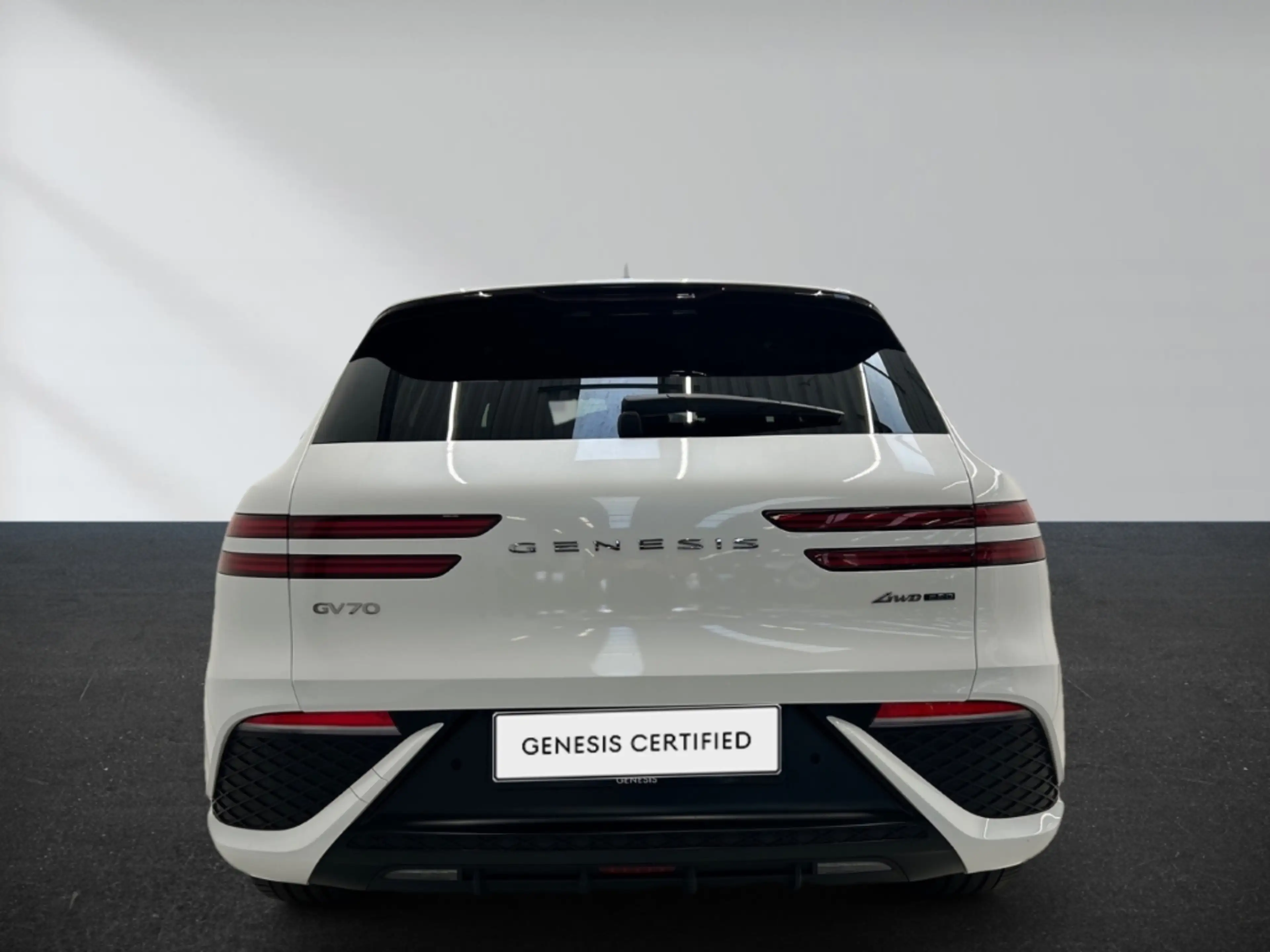 Genesis GV70 Sport 4WD — photo 7