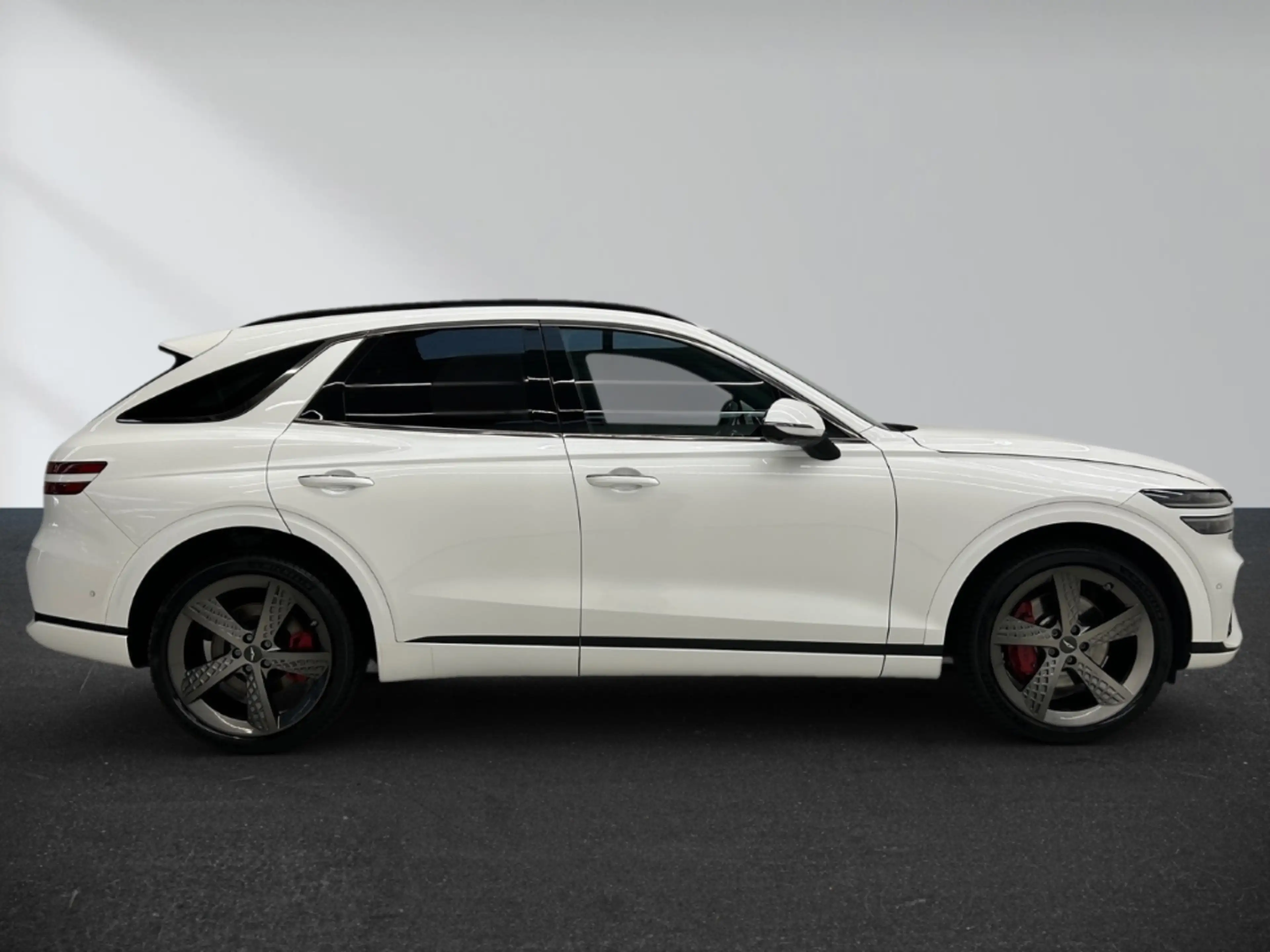 Genesis GV70 Sport 4WD — photo 5
