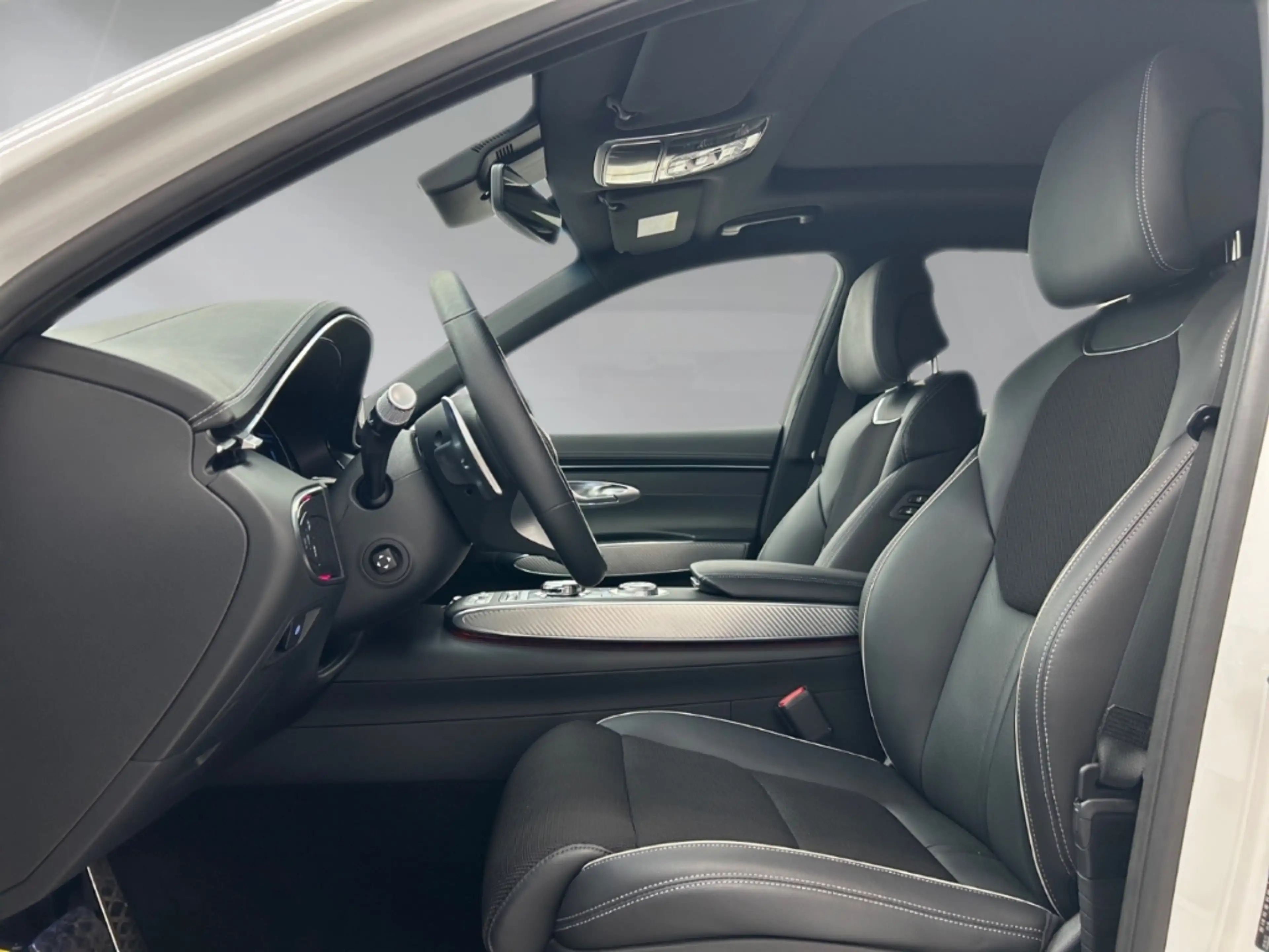 Genesis GV70 Sport 4WD — photo 10