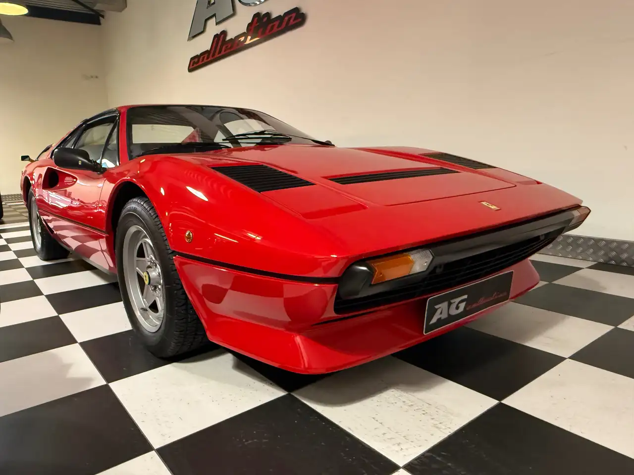 Ferrari 208 TURBO, foto 2