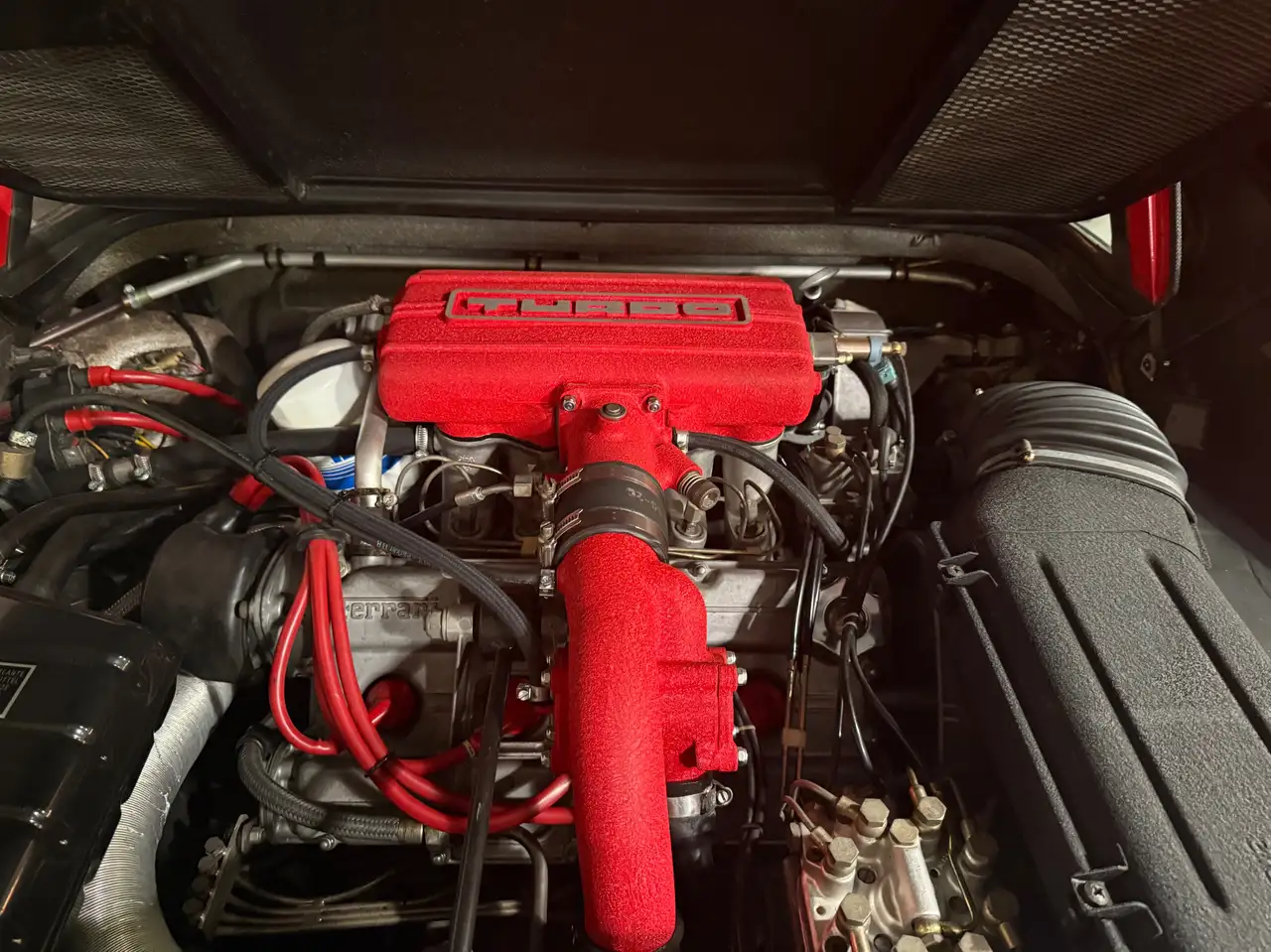 Ferrari 208 TURBO, foto 10