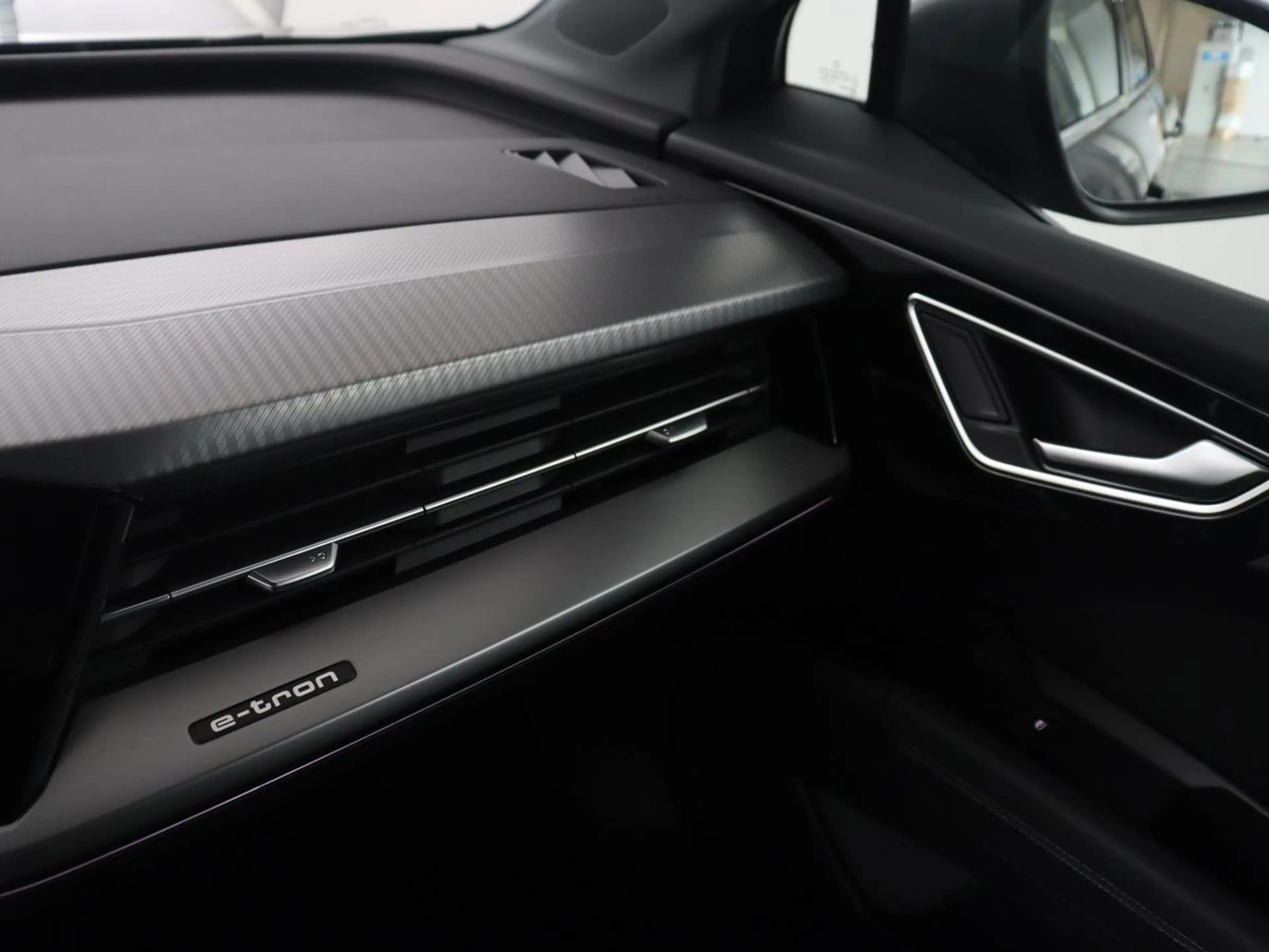Audi Q4 e-tron 45 quattro Advanced edition 77 kWh | SOH 94,8% | A — photo 26
