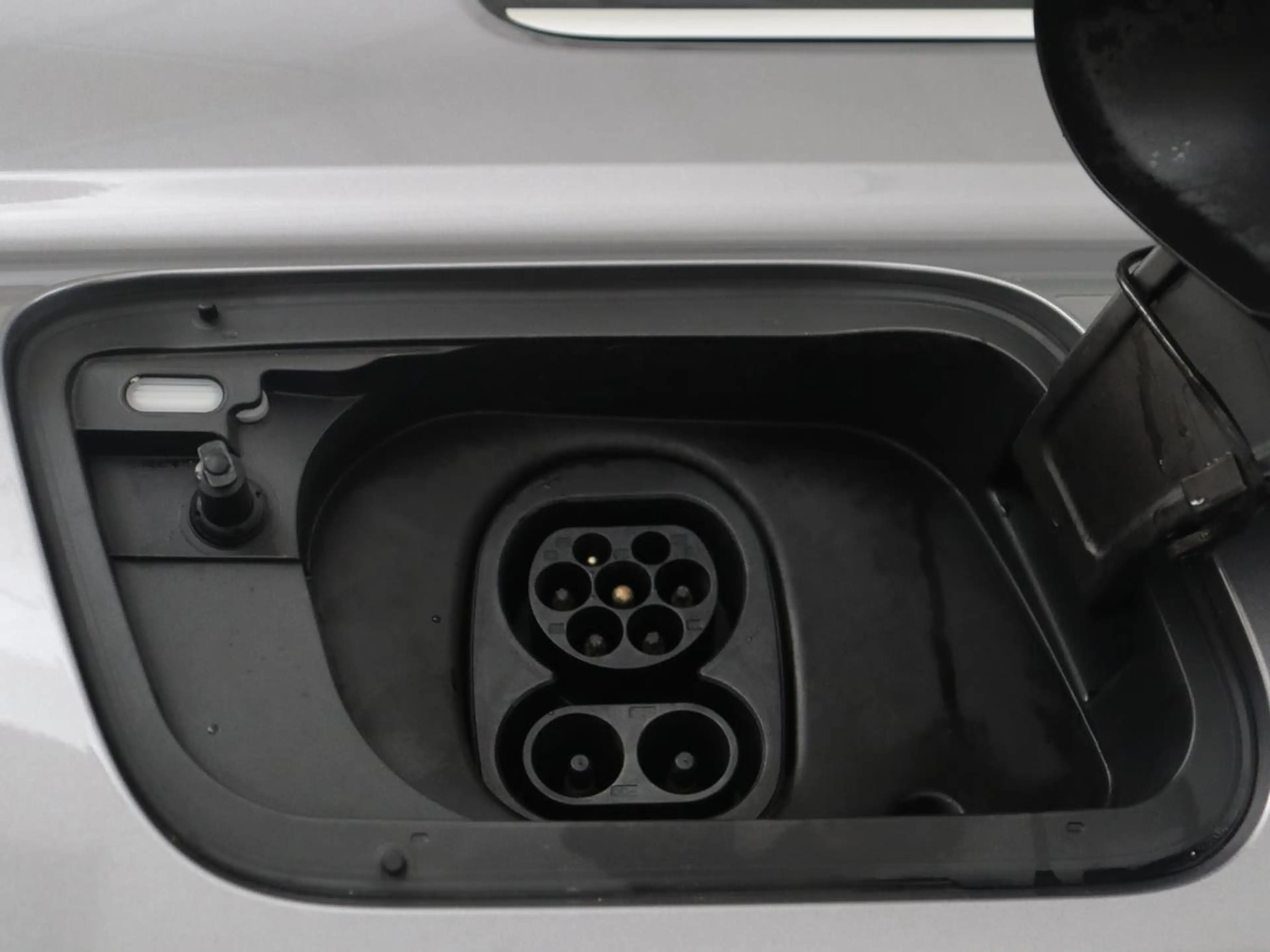 Audi Q4 e-tron 45 quattro Advanced edition 77 kWh | SOH 94,8% | A — photo 15