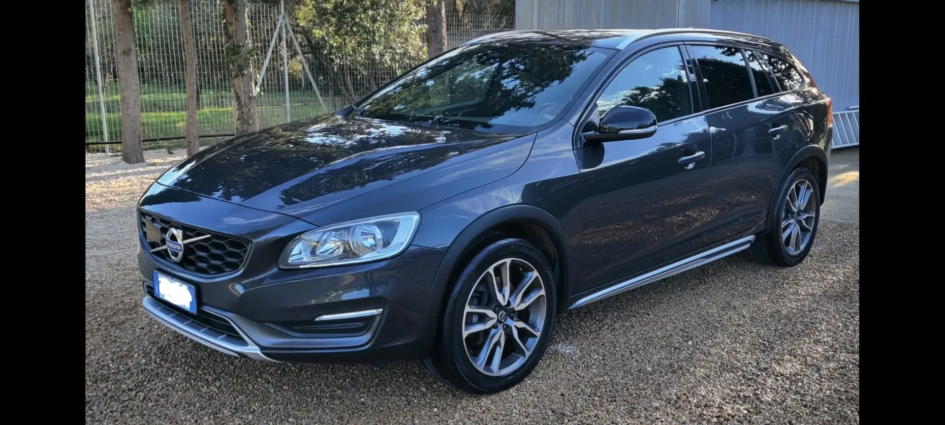 Volvo V60 Cross Country 2.0 d3 Momentum geartronic - 1