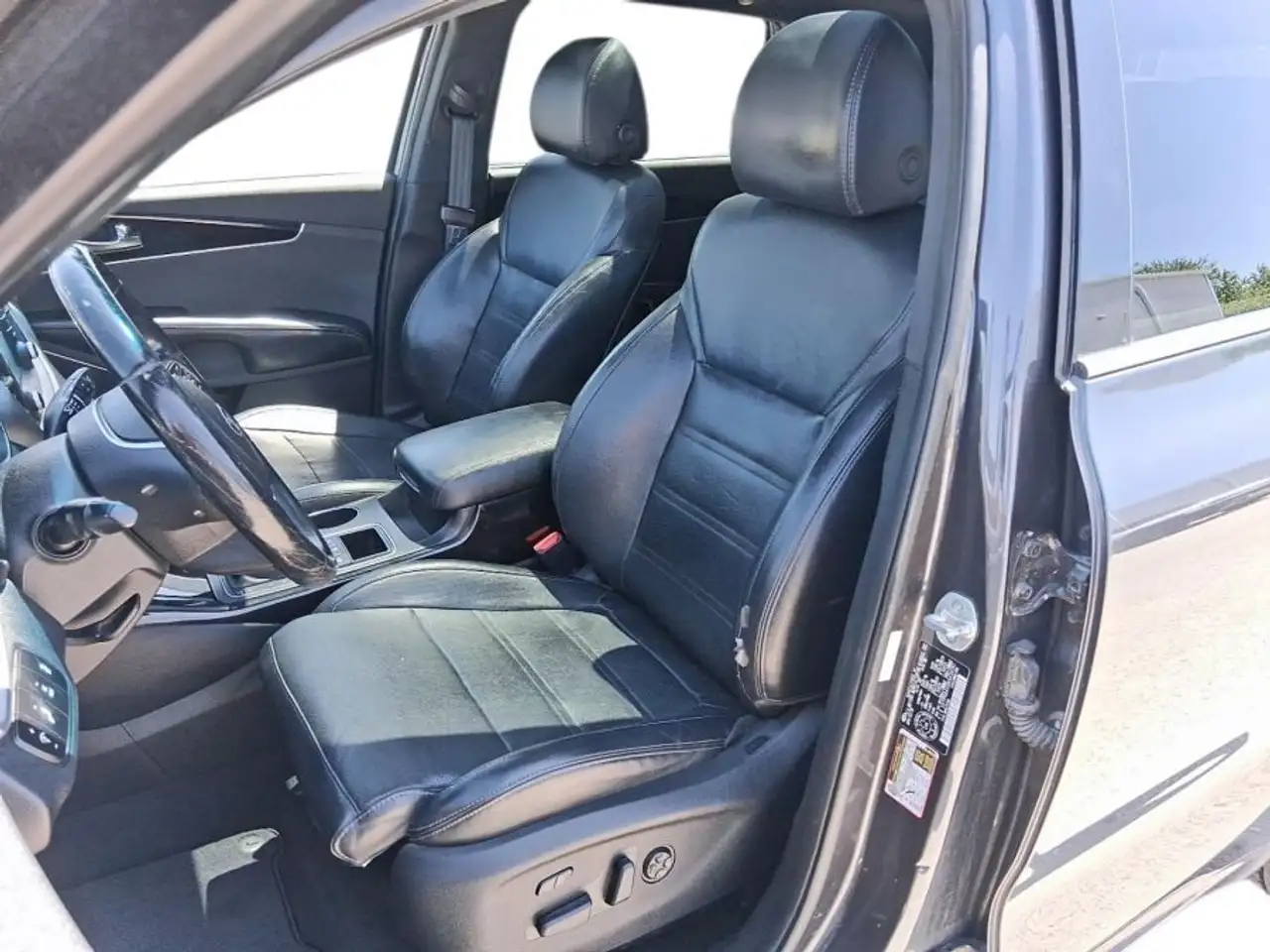 Kia Sorento photo Kia Sorento