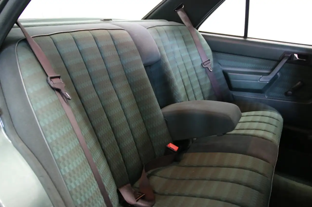 Mercedes-Benz 190 2.6 E Standard/ Origineel NL/ NAP, foto 9