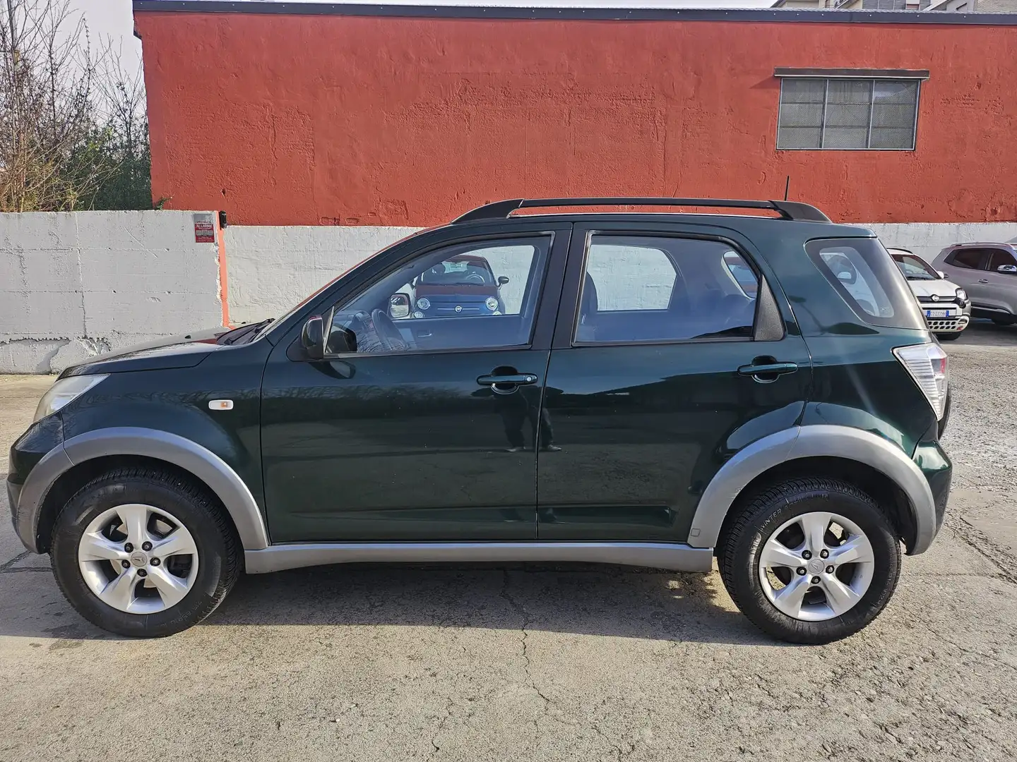 Daihatsu Terios Terios 1.5 Be You Think Pink Verde - 2