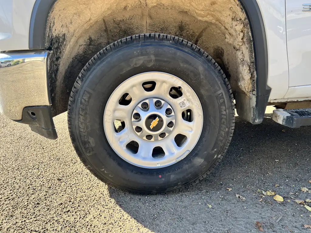 2022 Chevrolet Silverado 3500 LT Crew Cab 139 | Advanced Trailering System | Hea — photo 4