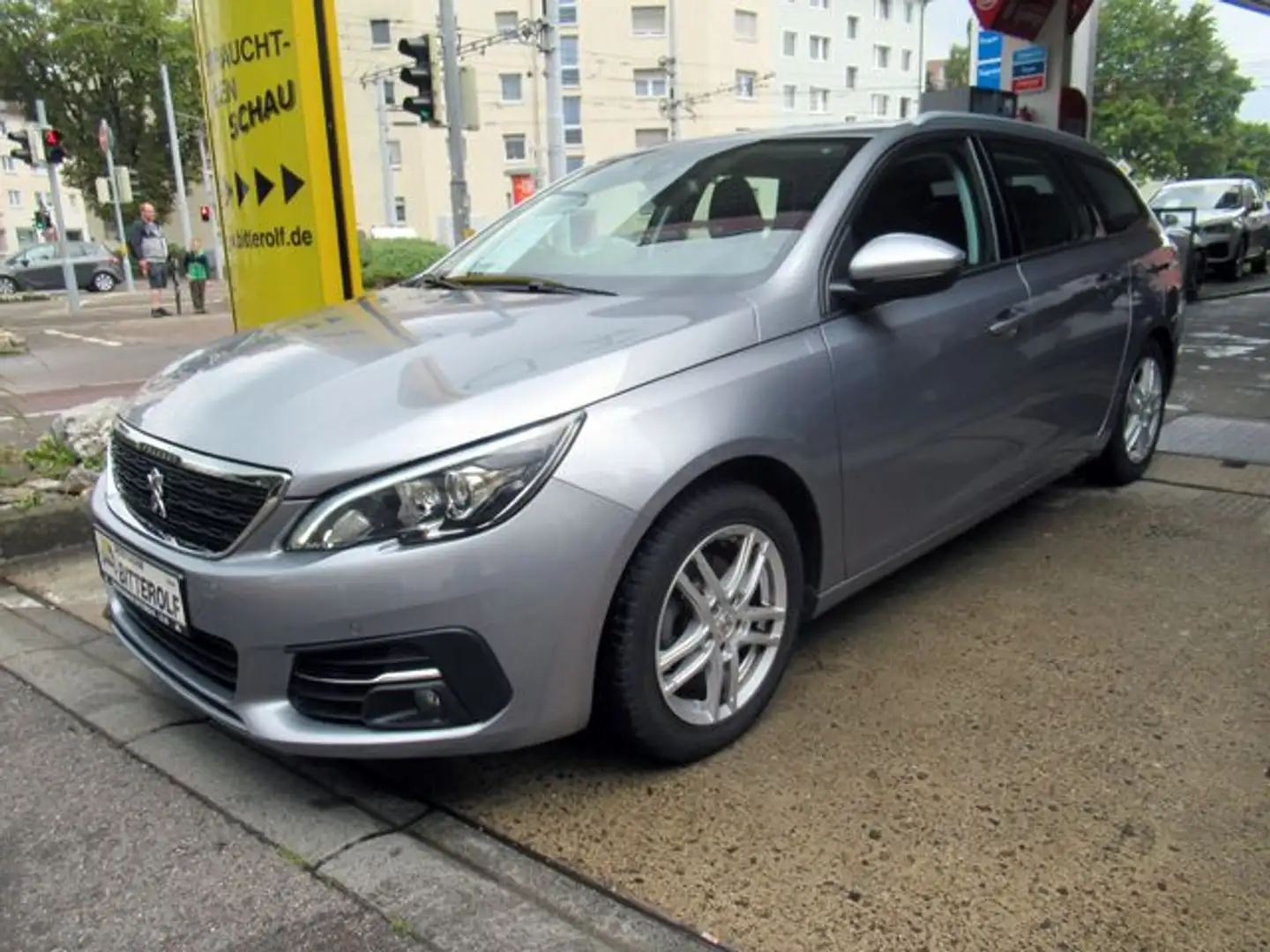 Peugeot 308 SW 1.5HDI Autom Active Navi/SHZ/PDC/Temp Gris - 2