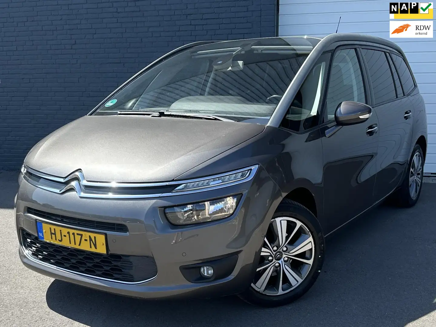 Citroen Grand C4 Picasso 1.2 PureTech Business 7P/KEYLES/NAVI/CLIMA/CRUISE/ Grijs - 1
