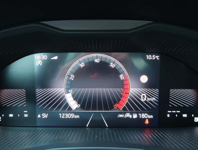 Skoda Scala TSI Monte Carlo Pano+Matrix+Kessy+Winterp — photo 8