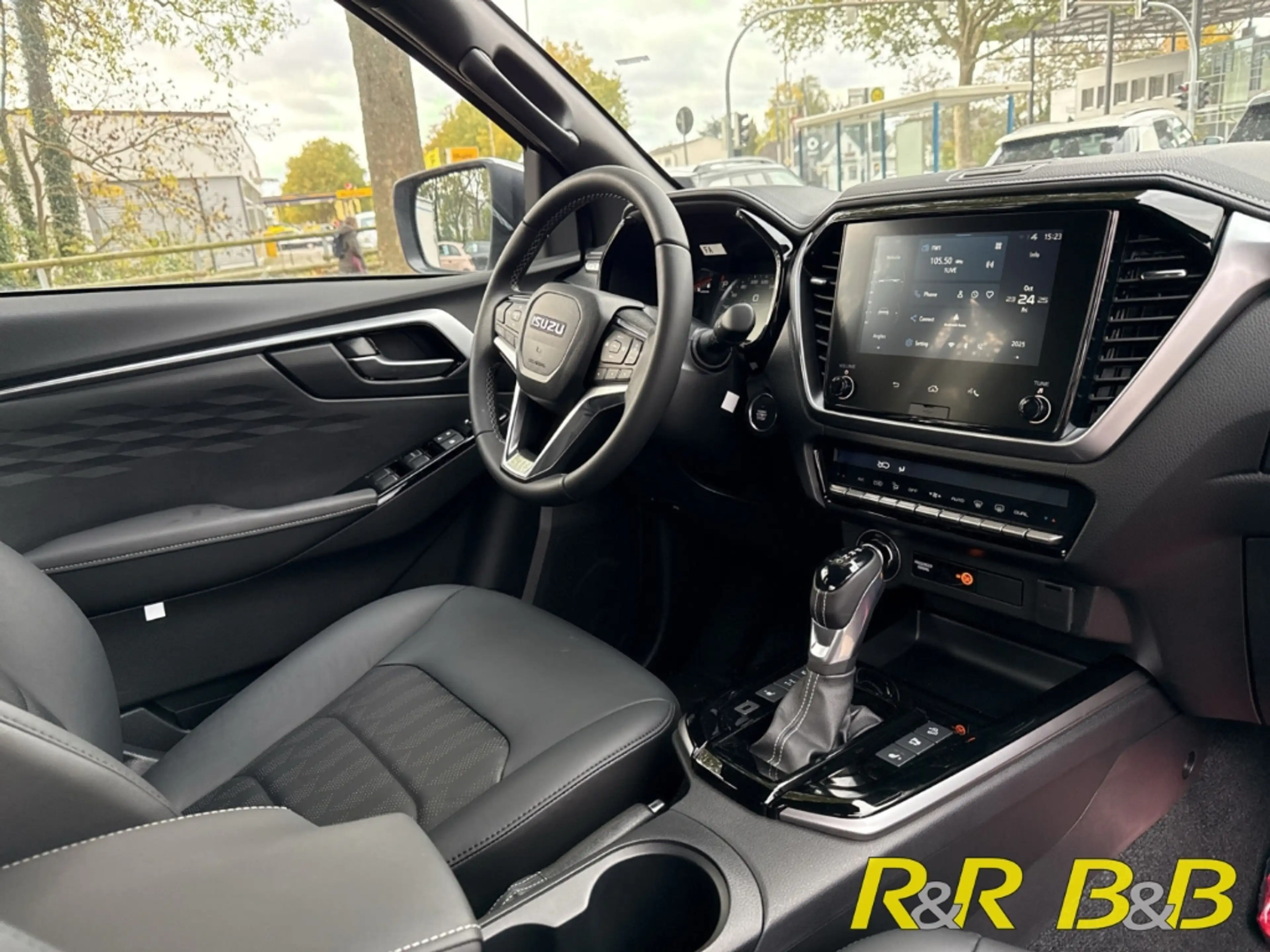 Isuzu D-Max 1.9 D LSE Double Cab AWD AT LEDER+SHZ+DAB+CARPLAY+ — photo 12