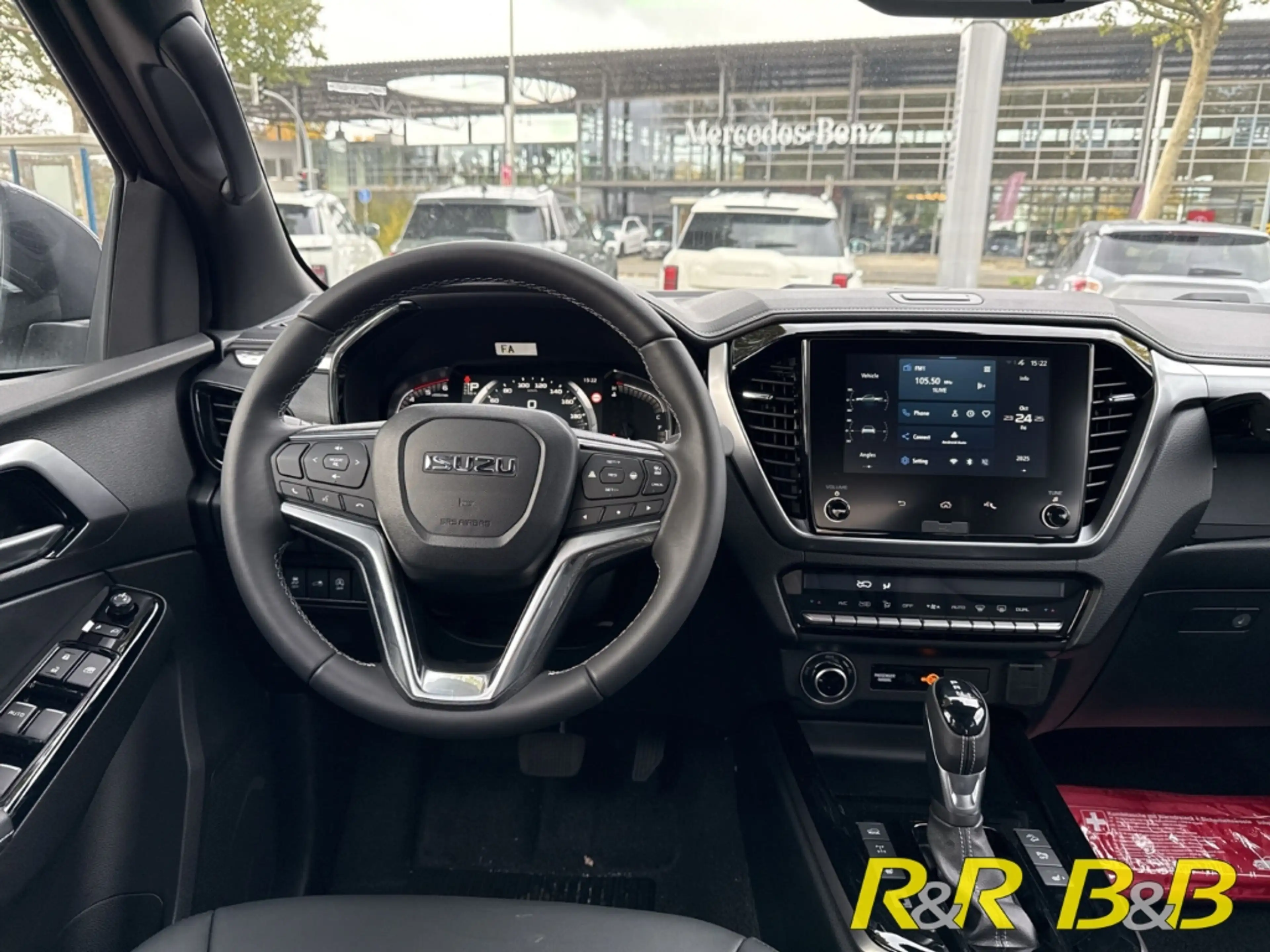 Isuzu D-Max 1.9 D LSE Double Cab AWD AT LEDER+SHZ+DAB+CARPLAY+ — photo 6