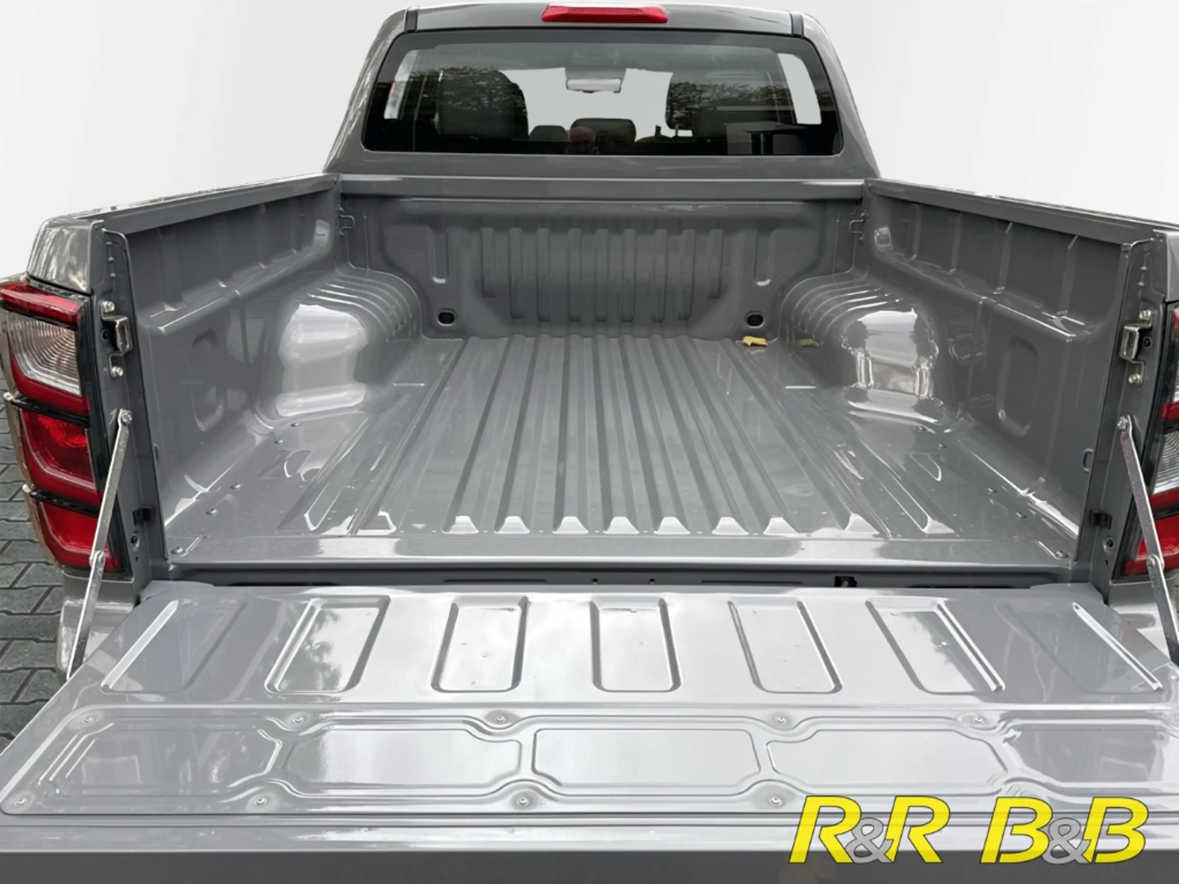 Isuzu D-Max 1.9 D LSE Double Cab AWD AT LEDER+SHZ+DAB+CARPLAY+ — photo 13