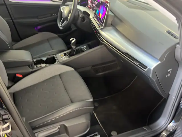 Volkswagen Golf view 10