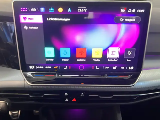 Volkswagen Golf view 11