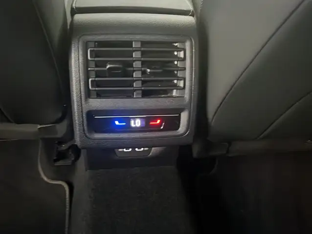 Volkswagen Golf view 7