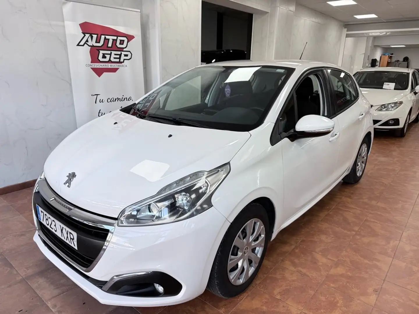 Peugeot 208 5P ACTIVE BlueHDi 73kW (100CV) Blanco - 1