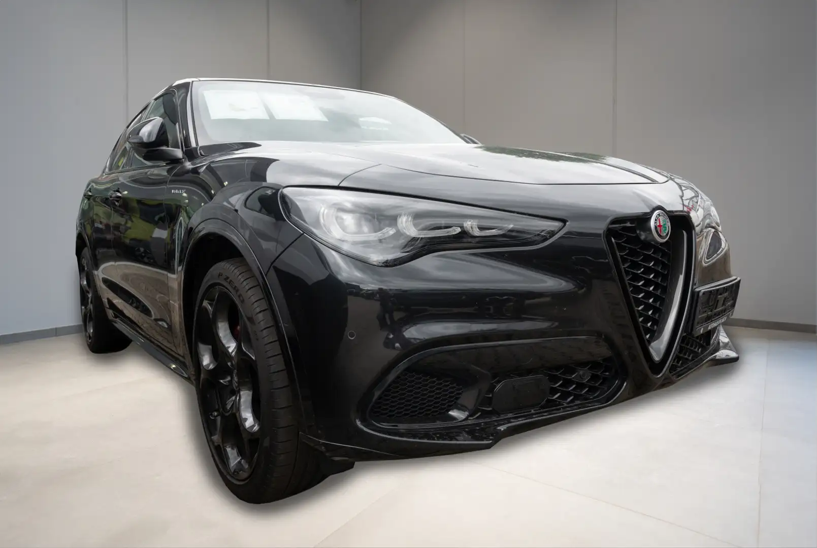 Alfa Romeo Stelvio Veloce Q4 2.2 Diesel 210PS AT8 *NAVI*PANO*LED Noir - 2