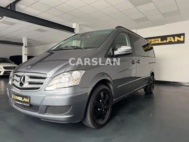 Mercedes-Benz Viano view 7