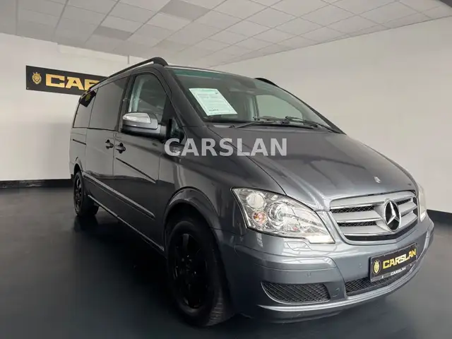 Mercedes-Benz Viano view 5