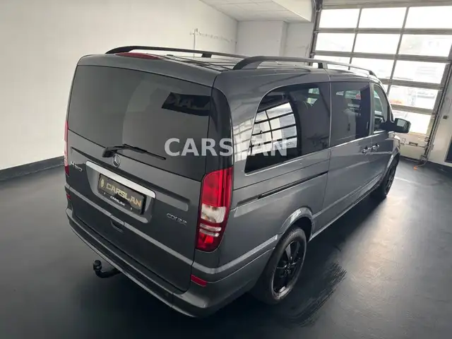 Mercedes-Benz Viano view 15
