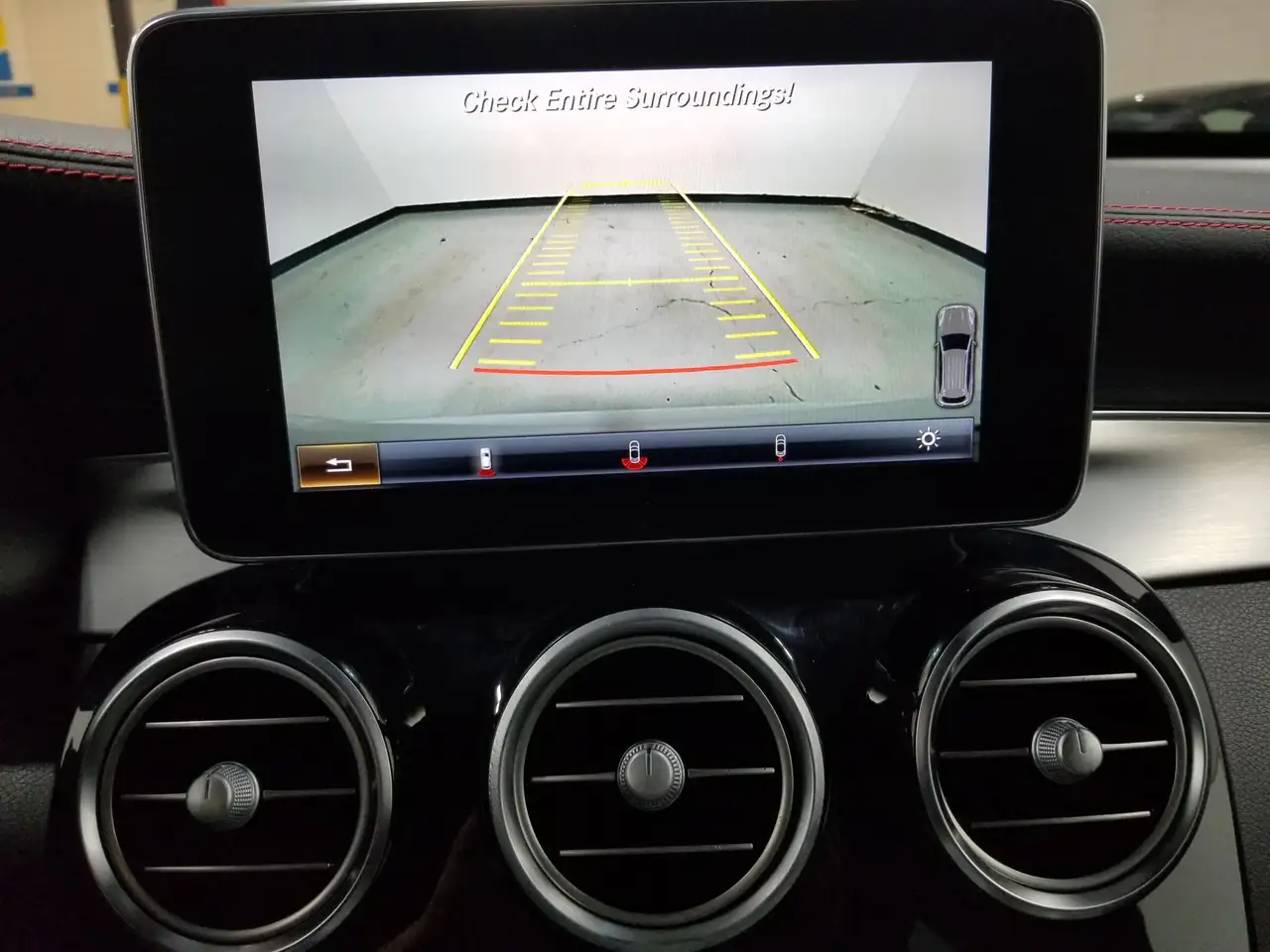 Mercedes-Benz GLC снимка Mercedes-Benz GLC