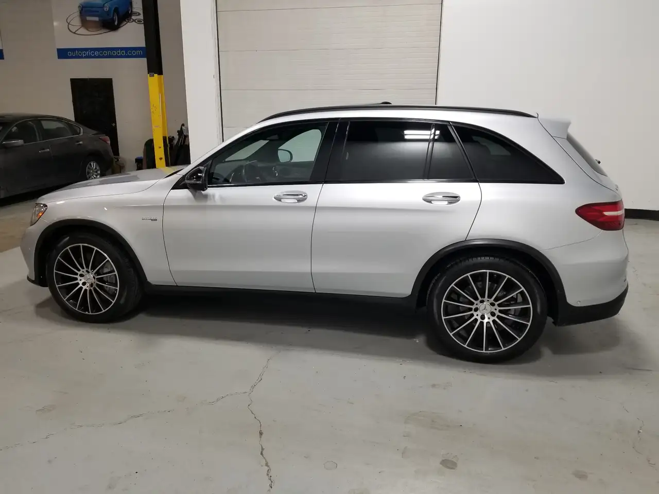 Mercedes-Benz GLC снимка Mercedes-Benz GLC