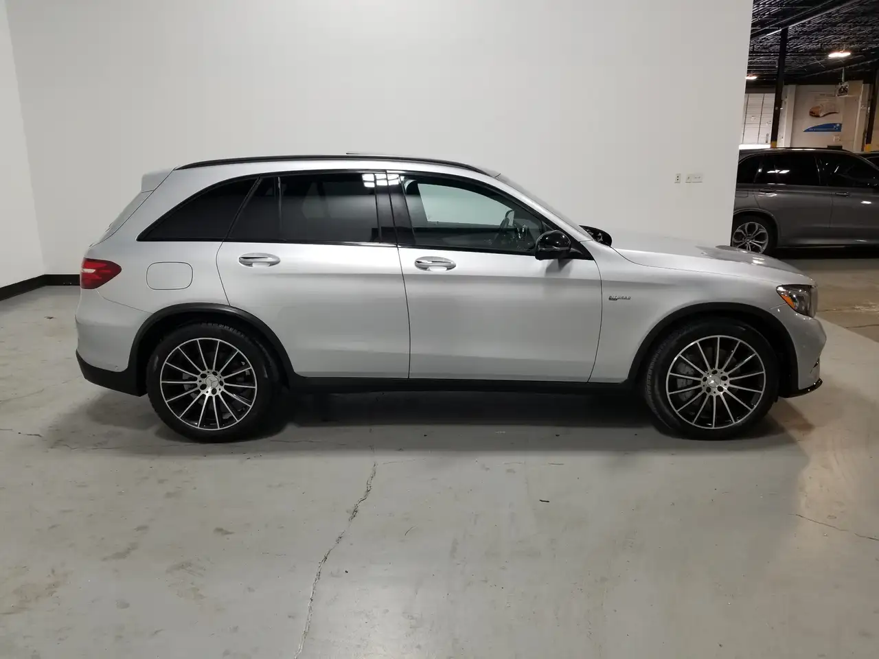 Mercedes-Benz GLC снимка Mercedes-Benz GLC